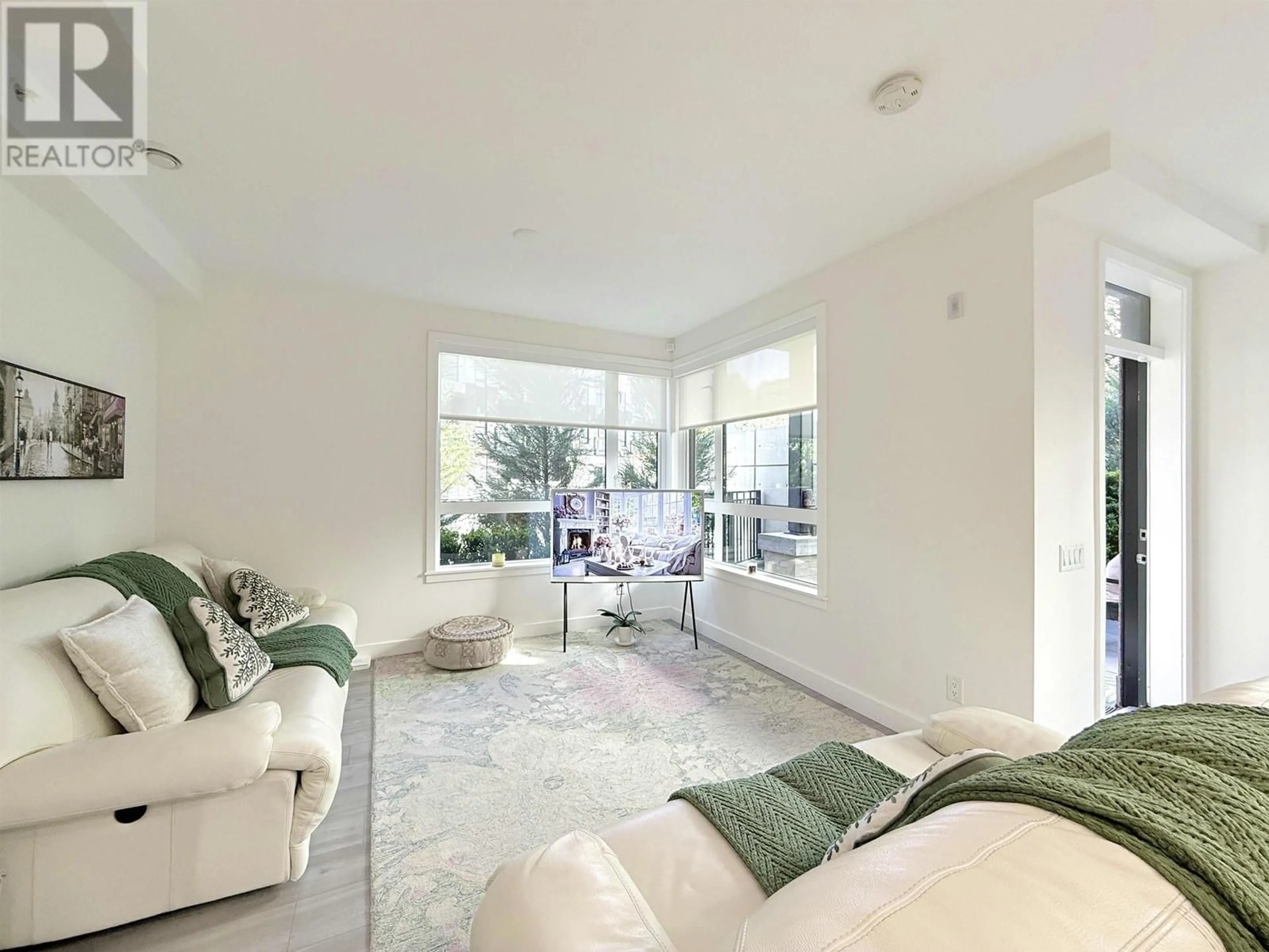 Living room with furniture, unknown for 133 - 2035 GLENAIRE DRIVE, North Vancouver British Columbia V7P1Y2