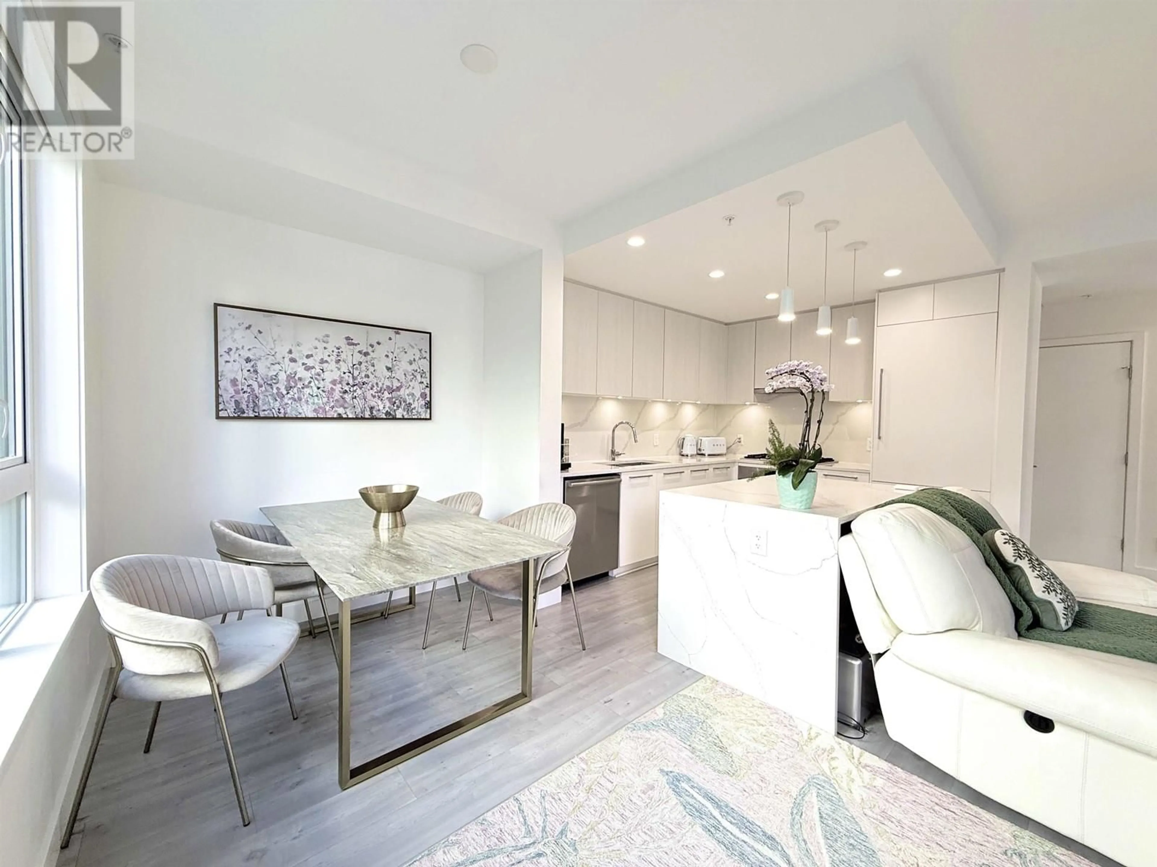 Contemporary kitchen, unknown for 133 - 2035 GLENAIRE DRIVE, North Vancouver British Columbia V7P1Y2