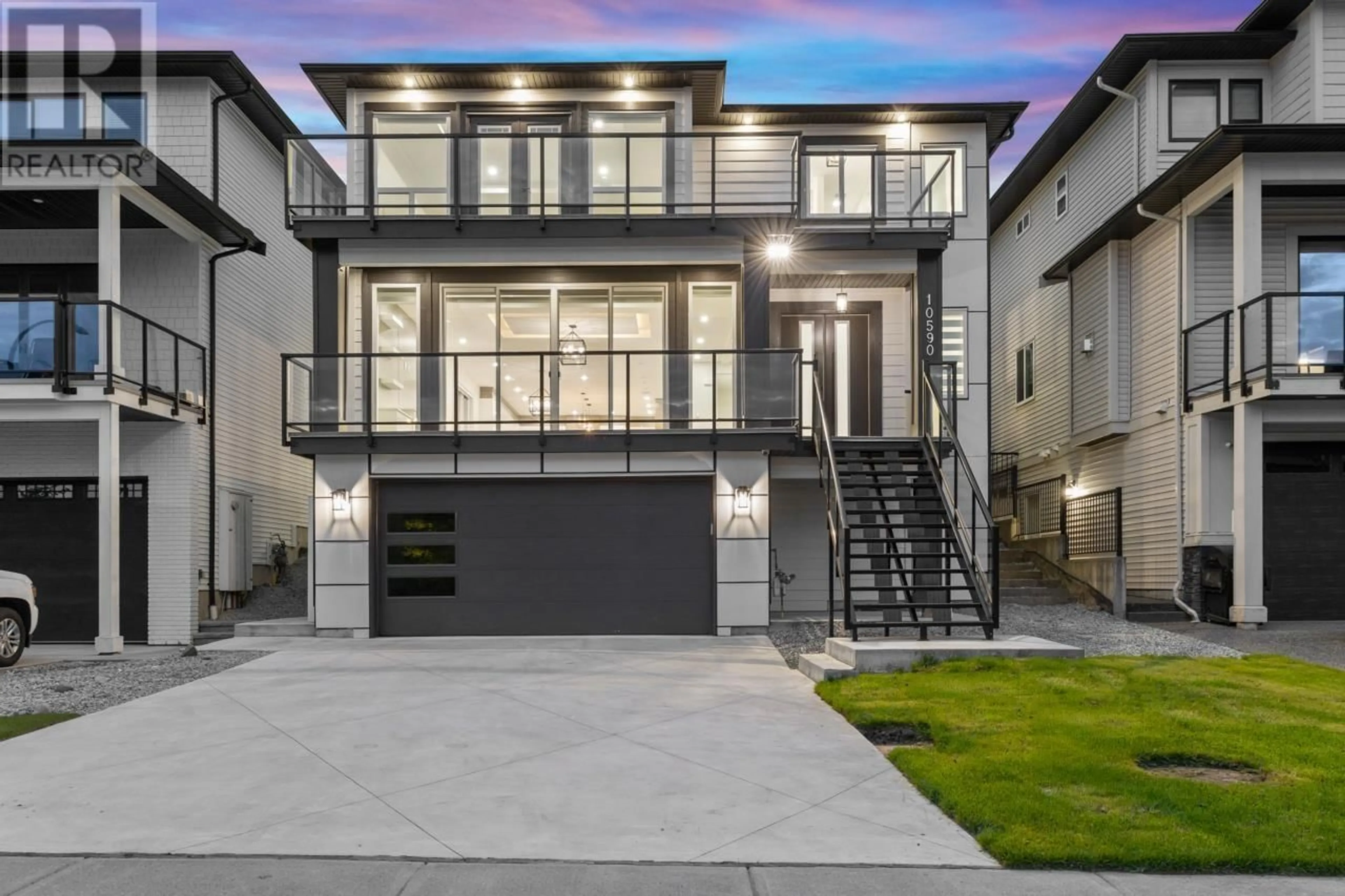 Unknown for 10590 MCVEETY STREET, Maple Ridge British Columbia V2W0K3