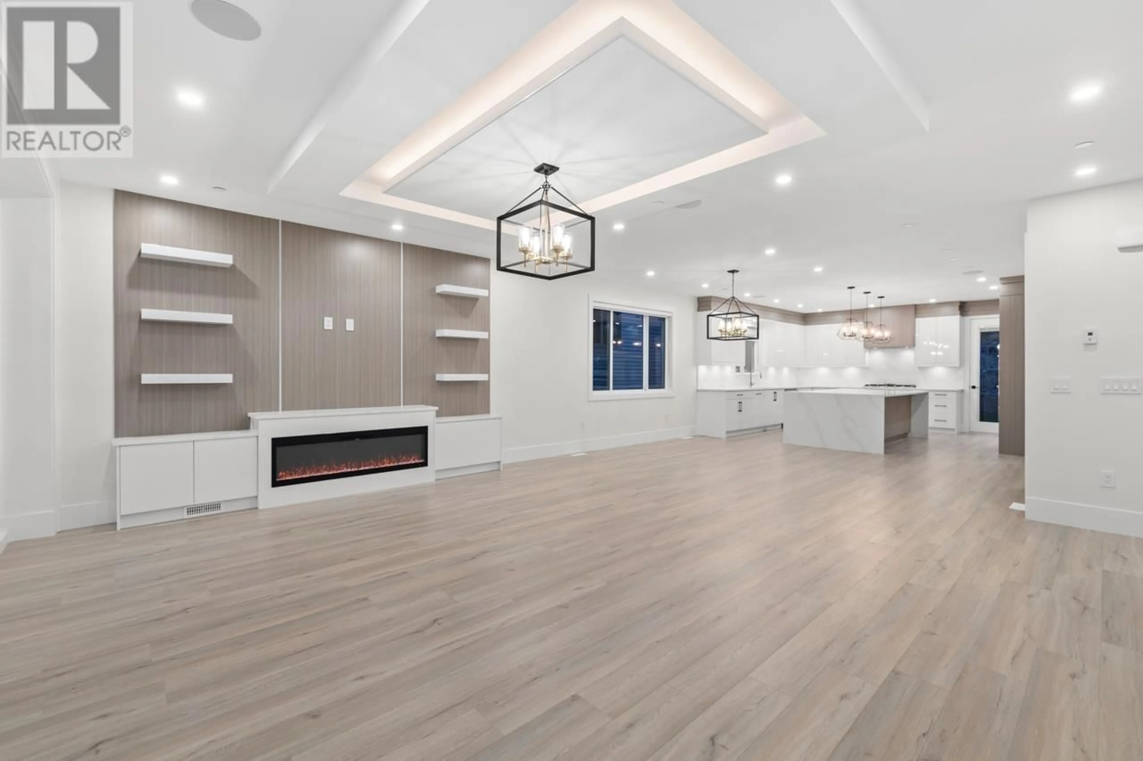 Open concept kitchen, wood/laminate floor for 10590 MCVEETY STREET, Maple Ridge British Columbia V2W0K3