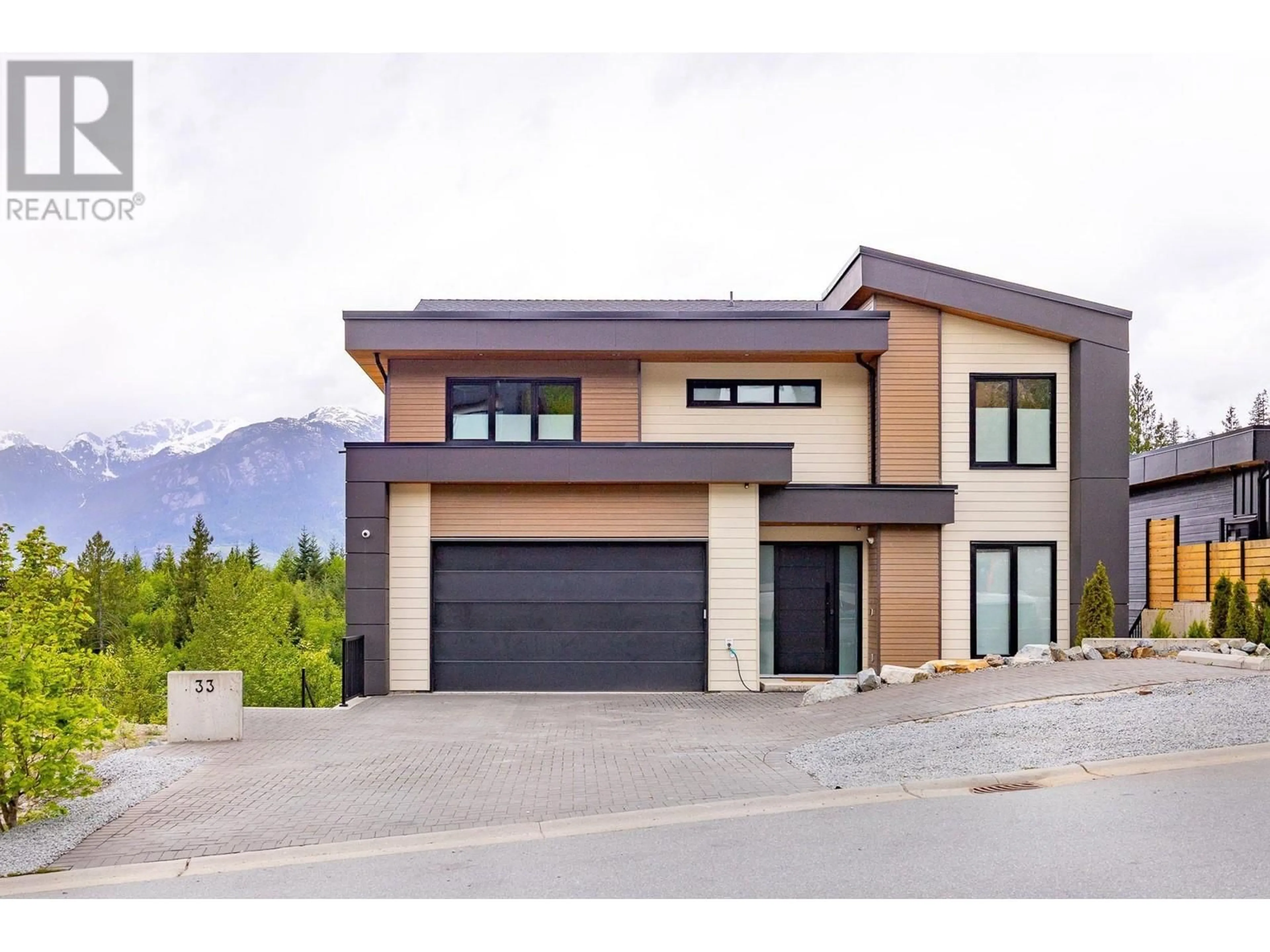 Home with brick exterior material, mountain view for 33 - 3385 MAMQUAM ROAD, Squamish British Columbia V8B0E3