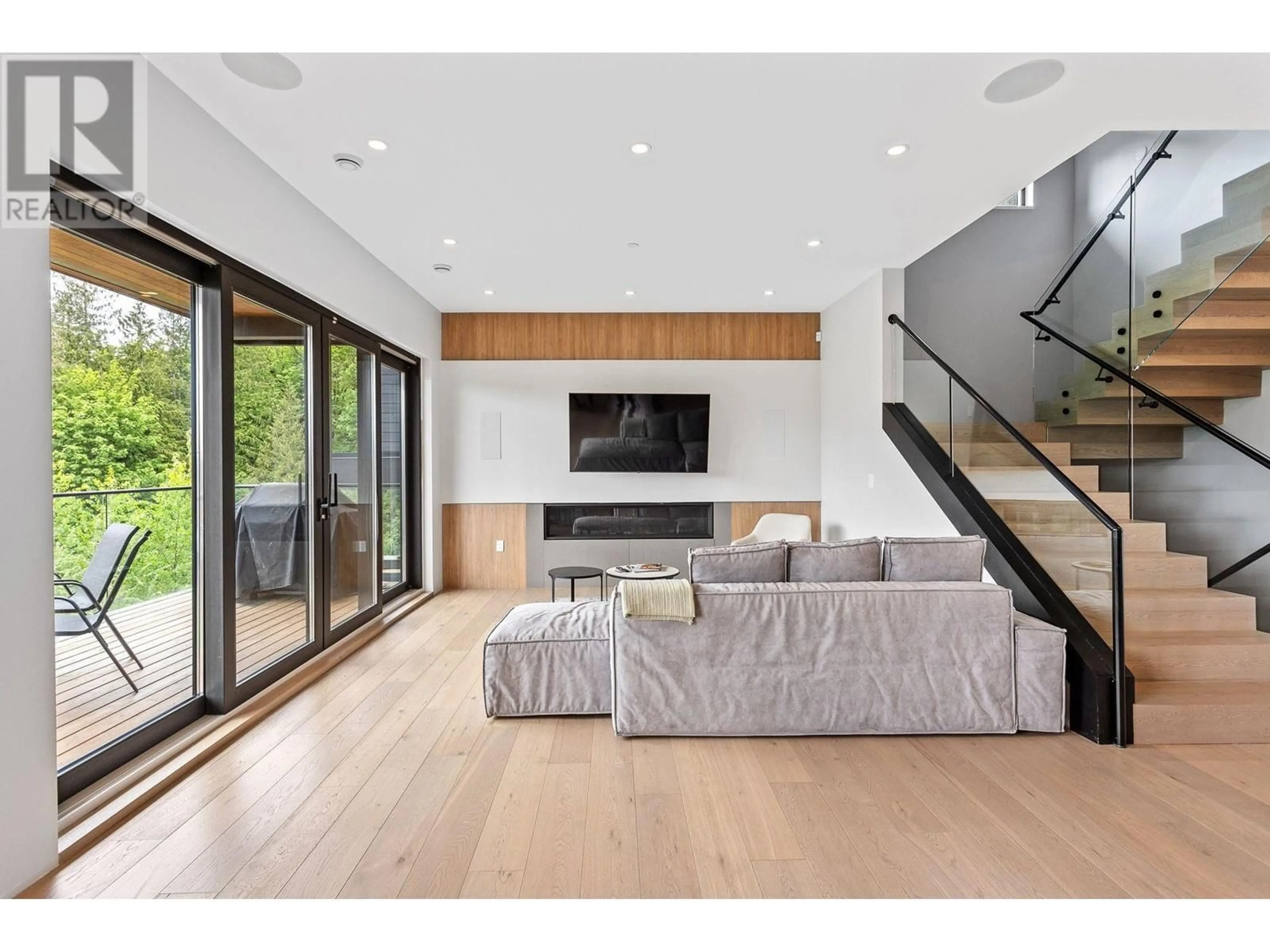 Home theater for 33 - 3385 MAMQUAM ROAD, Squamish British Columbia V8B0E3