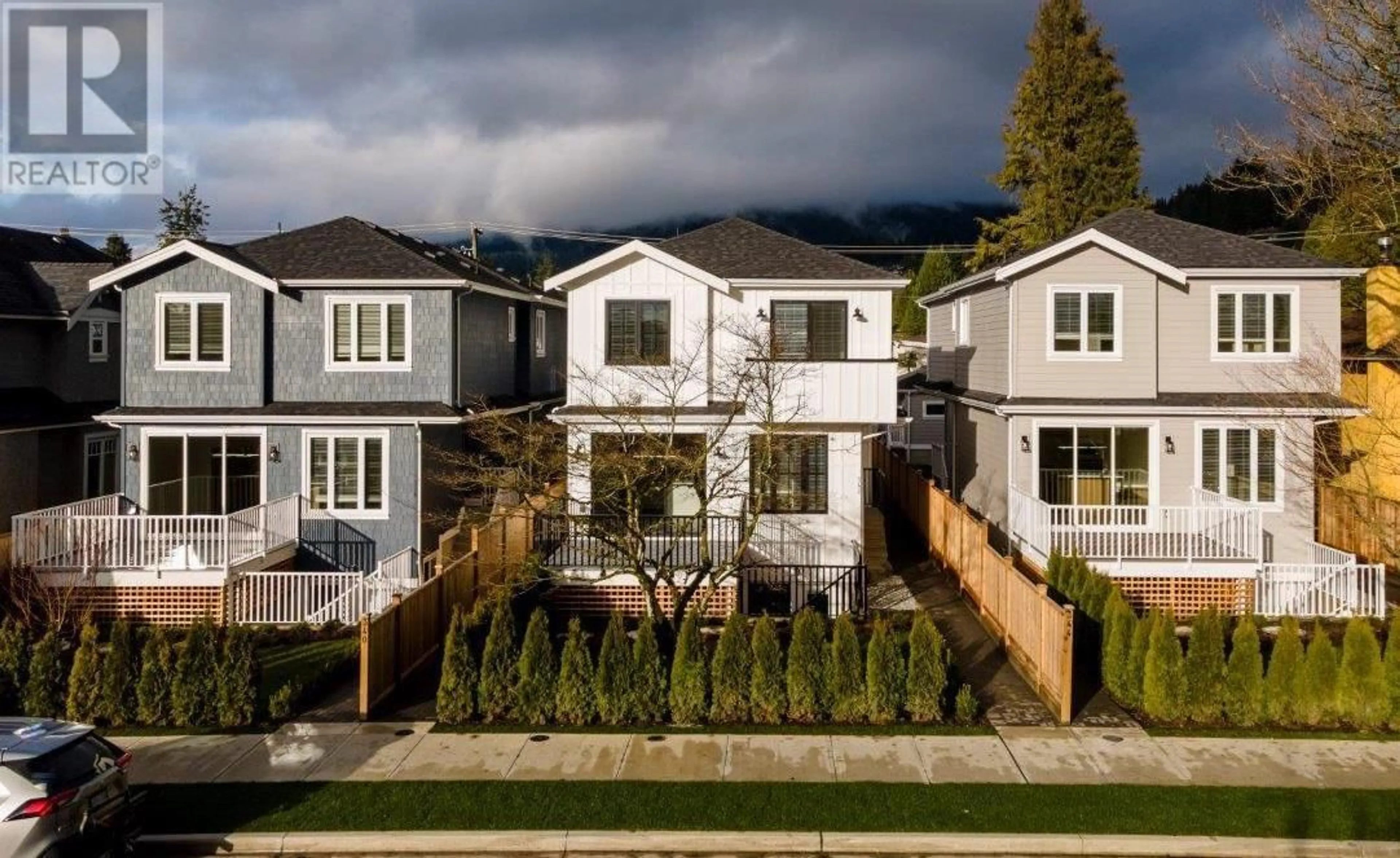 Unknown for 340 17TH STREET, North Vancouver British Columbia V7L2V9