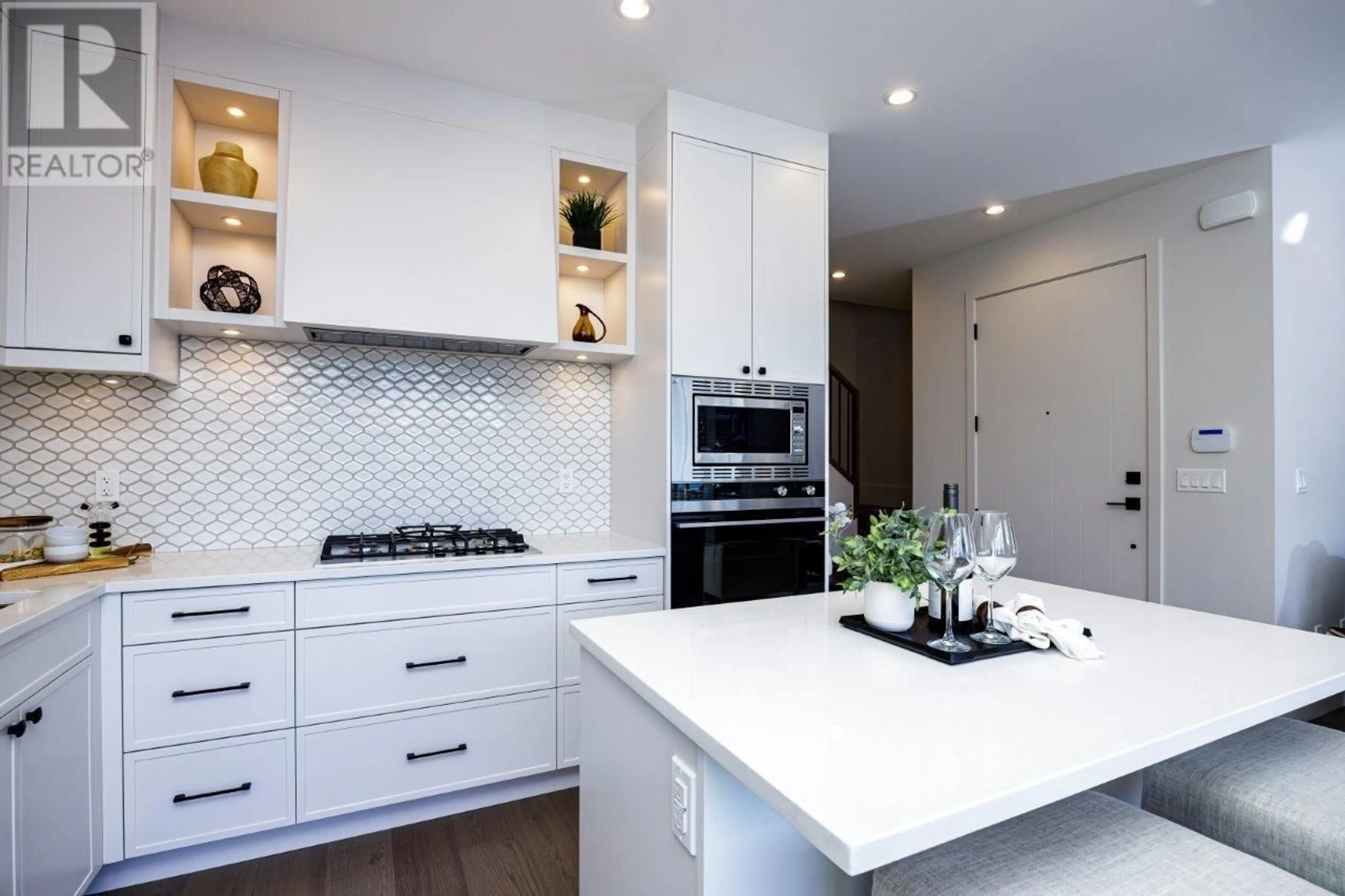Contemporary kitchen, ceramic/tile floor for 340 17TH STREET, North Vancouver British Columbia V7L2V9