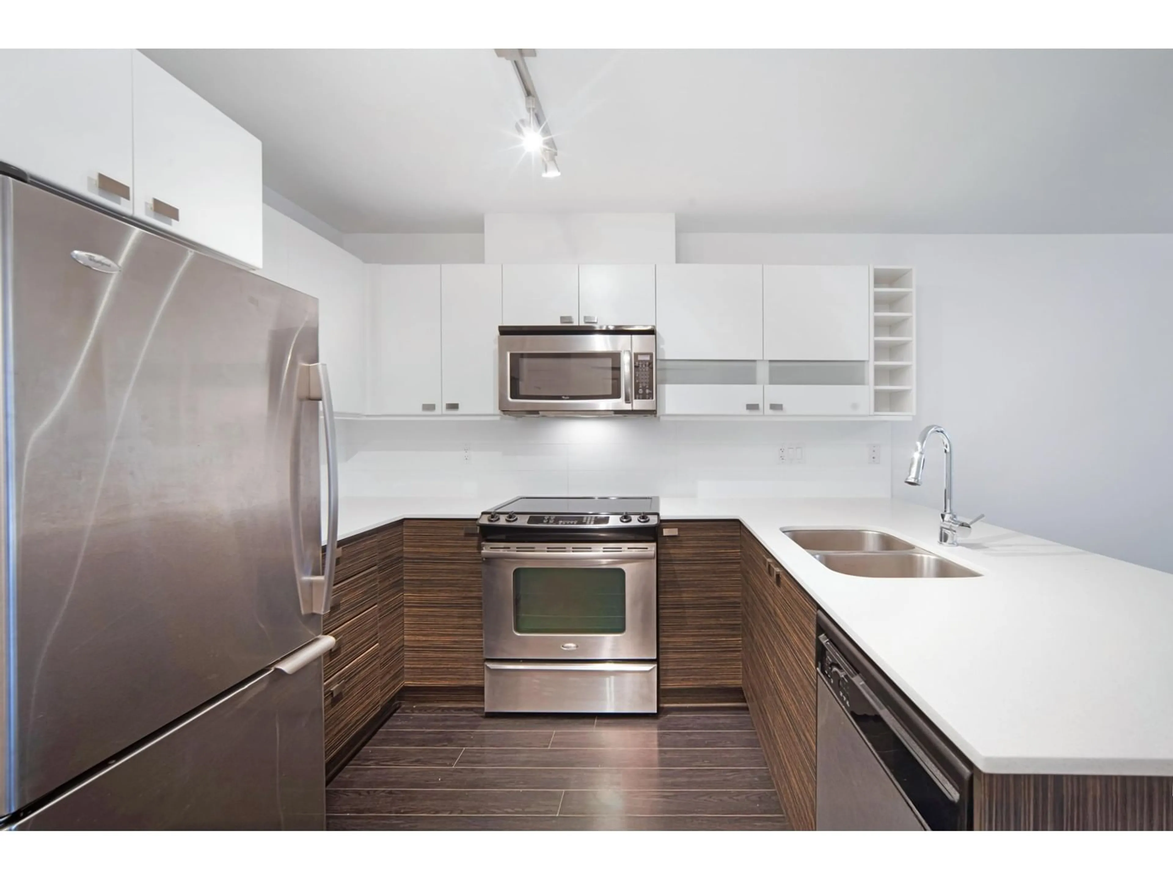 Standard kitchen, wood/laminate floor for 310 - 21009 56, Langley British Columbia V3A0C9