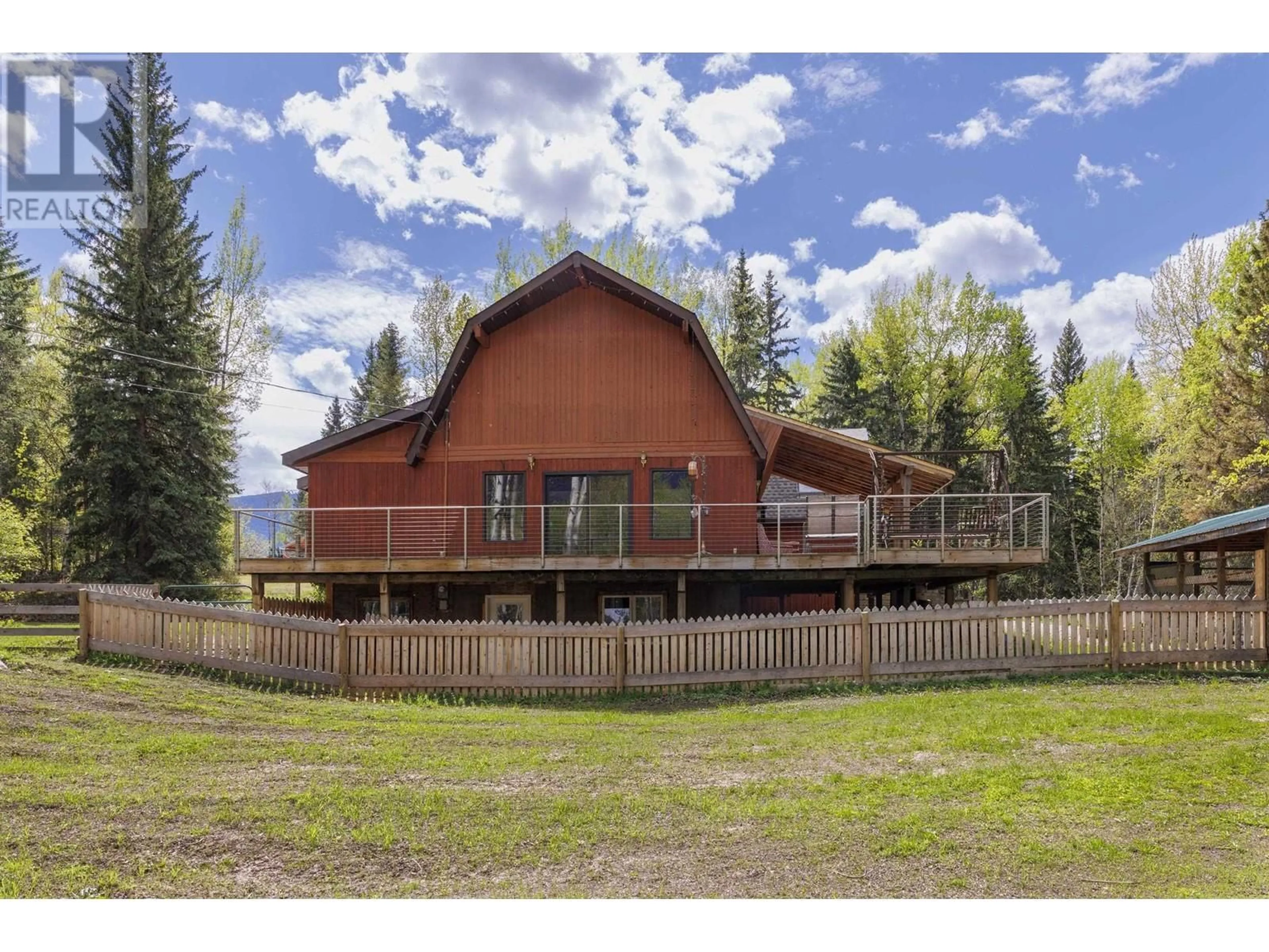 A pic from outside/outdoor area/front of a property/back of a property/a pic from drone, mountain view for 3019 WESTLUND ROAD, McBride British Columbia V0J2E0