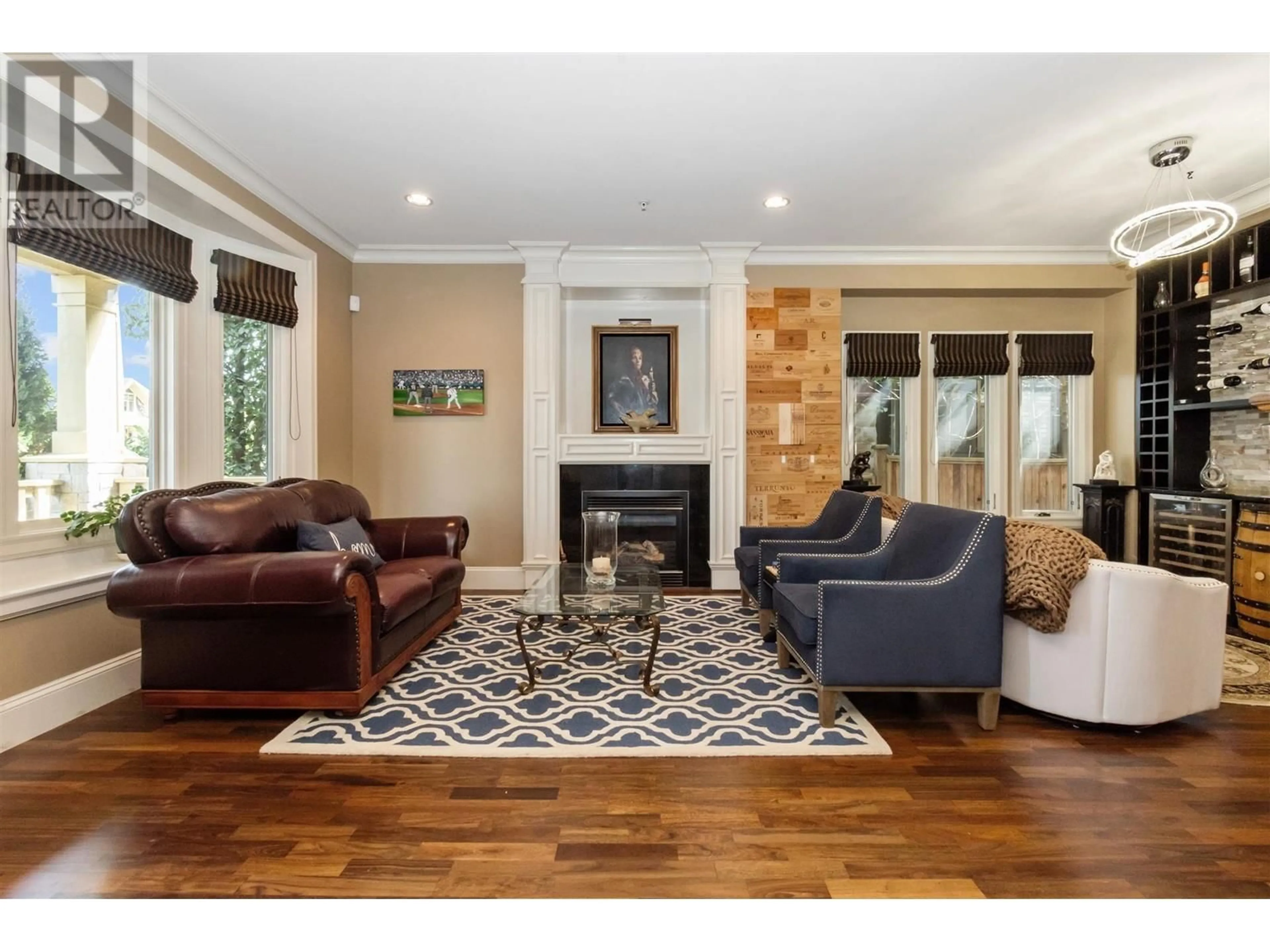 Living room with furniture, unknown for 368 11TH AVENUE, Vancouver British Columbia V5Y1T2