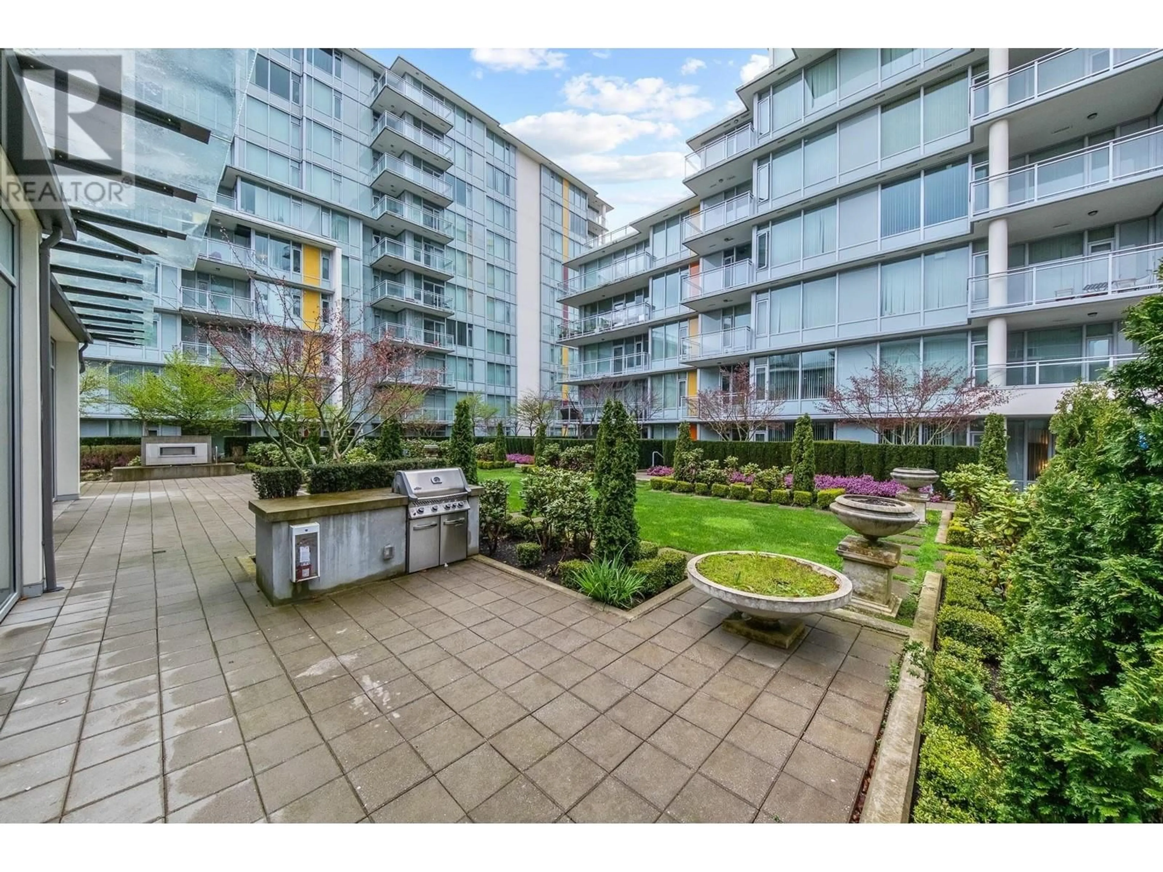 Patio, street for 903 - 3333 SEXSMITH ROAD, Richmond British Columbia V6X0R7