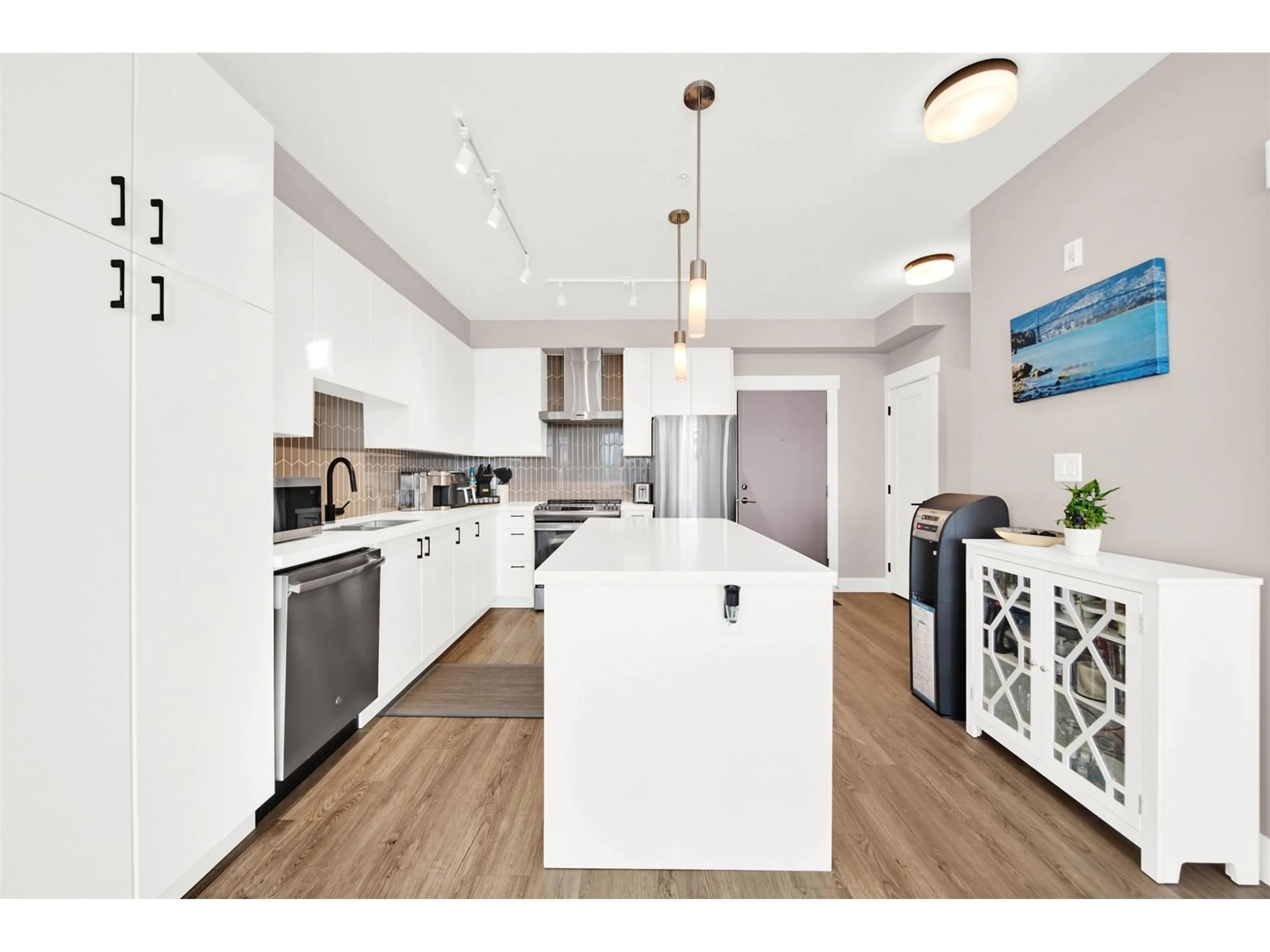 Open concept kitchen, unknown for A510 - 20838 78B, Langley British Columbia V2Y3M1