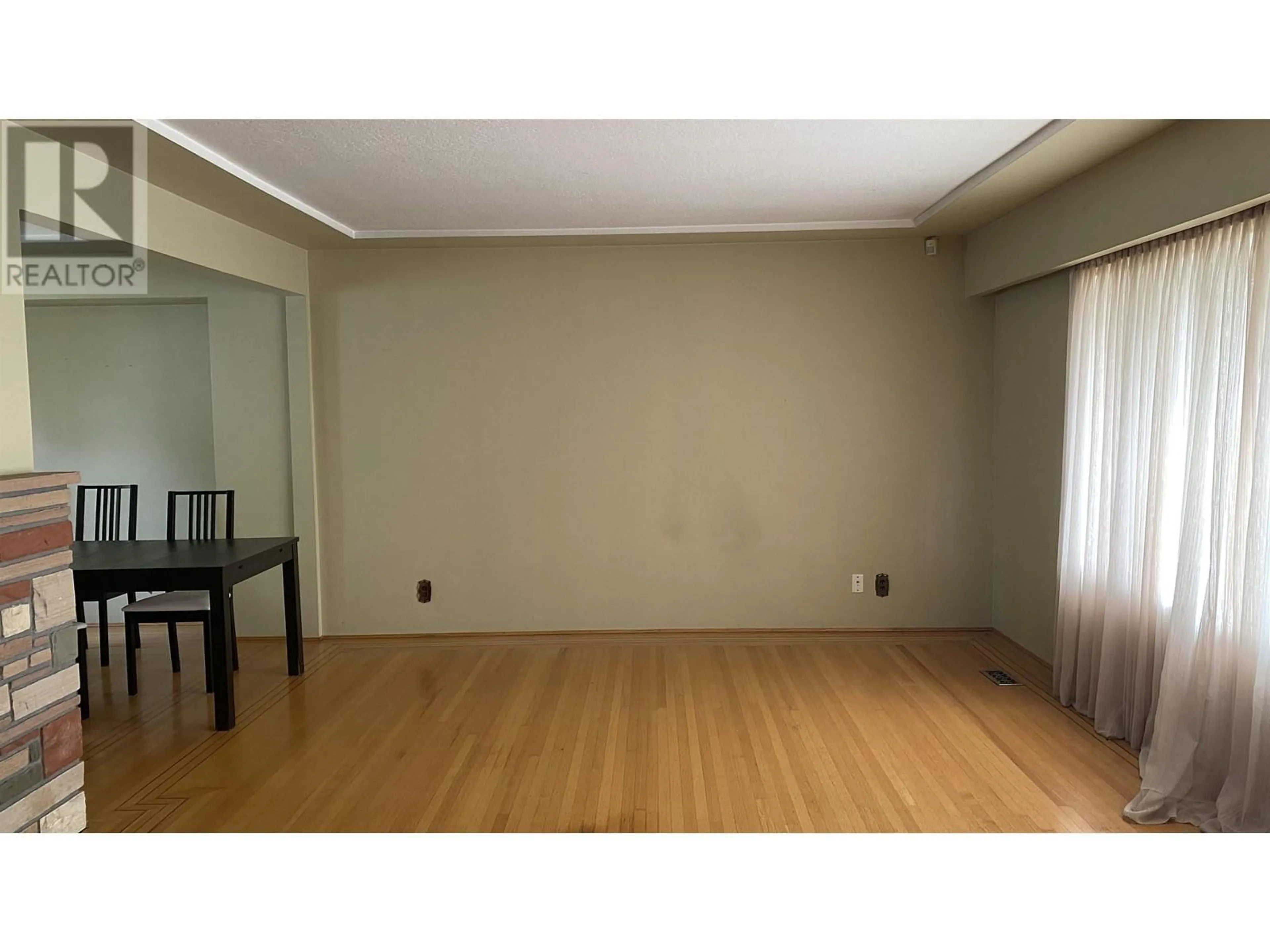 A pic of a room for 609 MADORE AVENUE, Coquitlam British Columbia V3K3A8