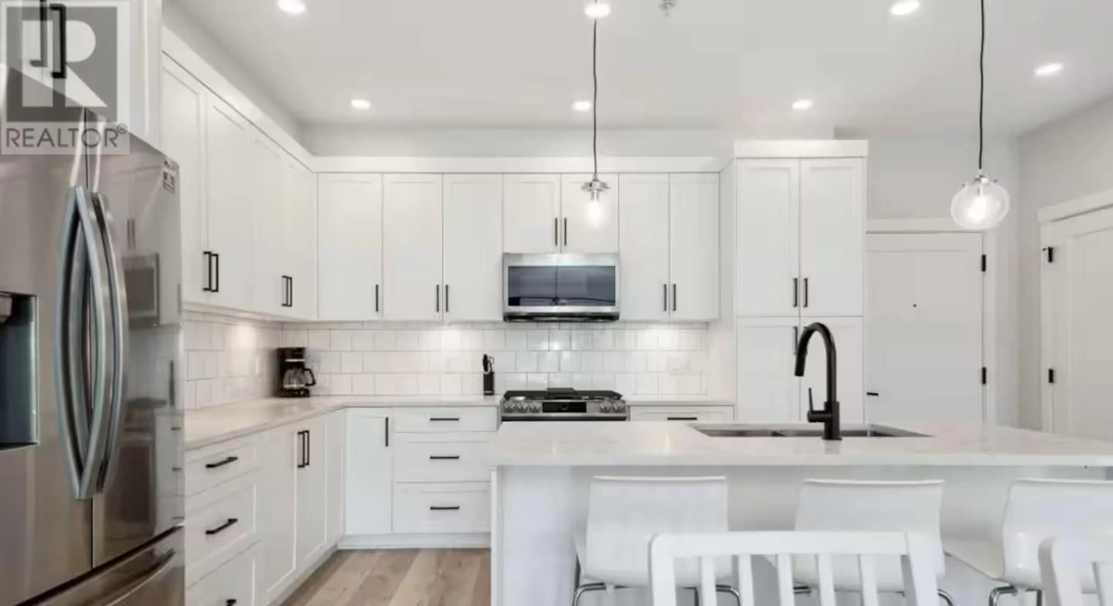 Open concept kitchen, unknown for 209 - 22638 119 AVENUE, Maple Ridge British Columbia V2X4L1