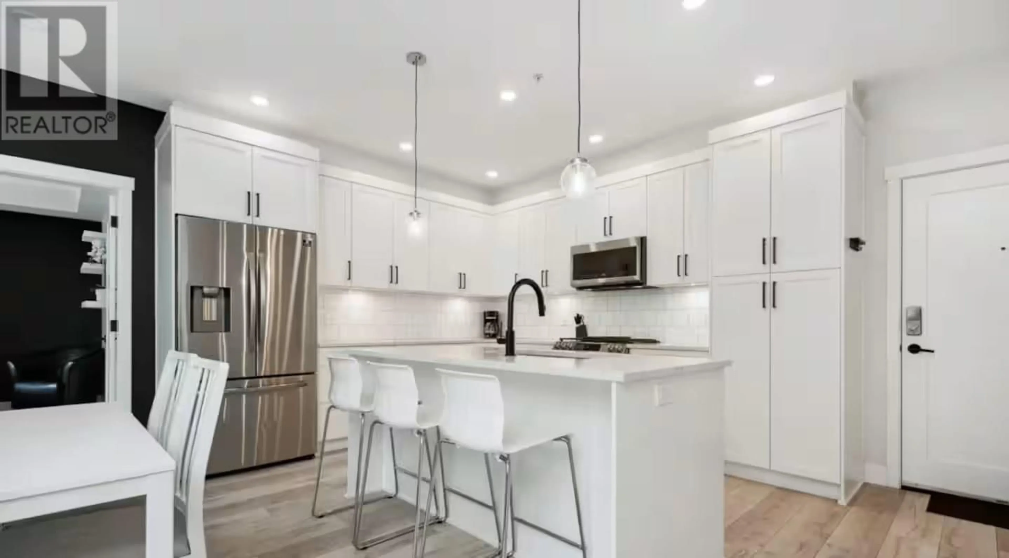 Open concept kitchen, ceramic/tile floor for 209 - 22638 119 AVENUE, Maple Ridge British Columbia V2X4L1