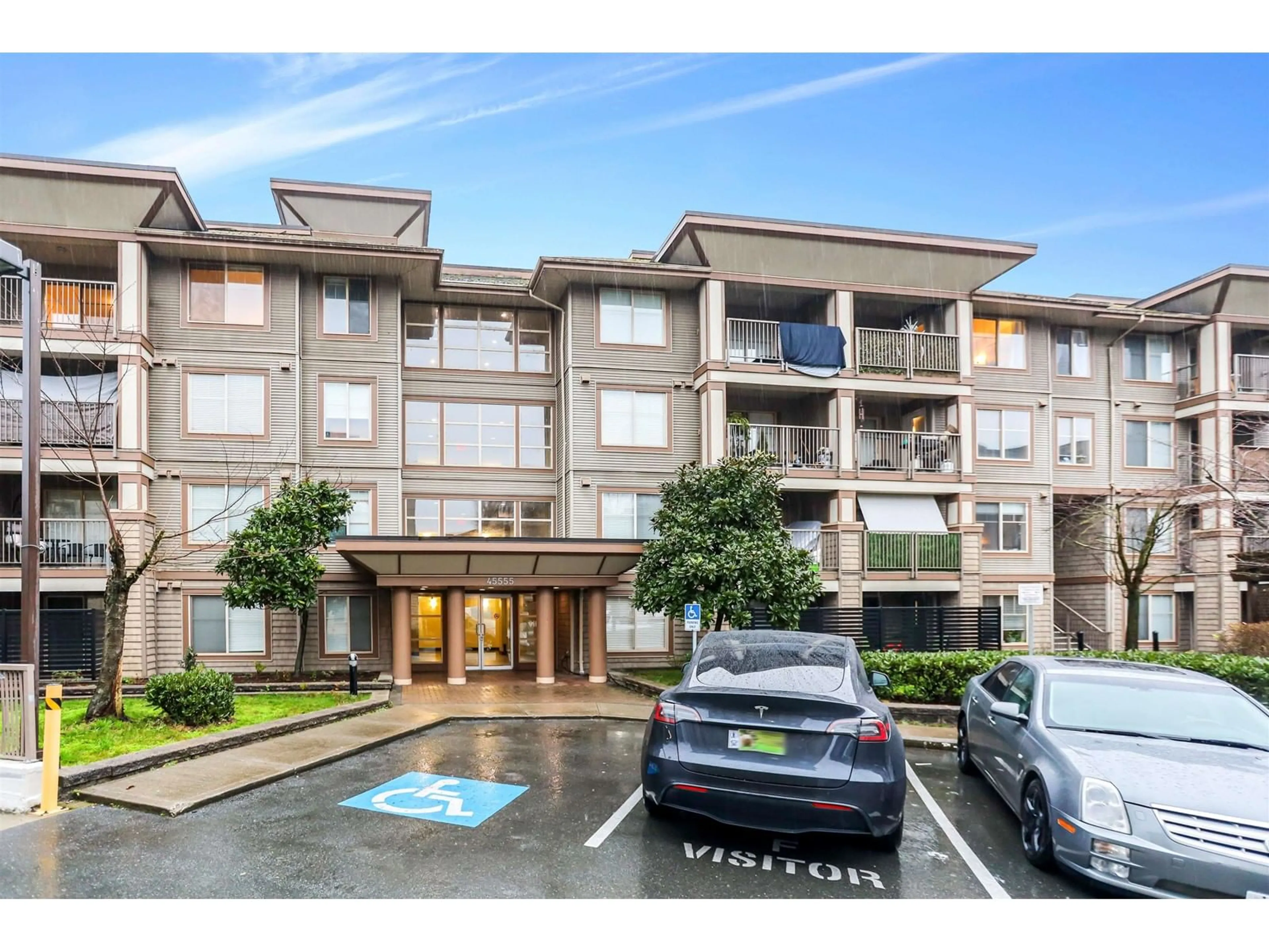 Unknown for 205 - 45555 YALE ROAD, Chilliwack British Columbia V2P0A9