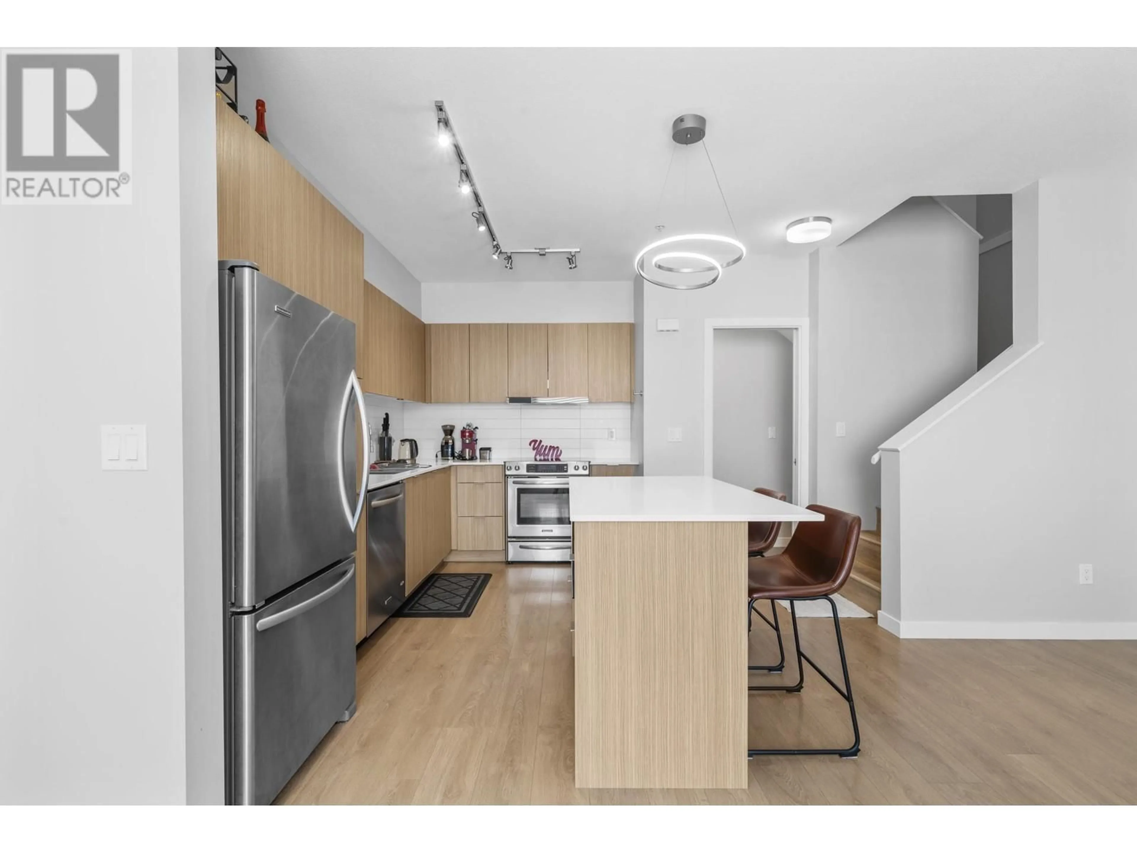 Open concept kitchen, unknown for 51 - 3728 THURSTON STREET, Burnaby British Columbia V5H0E6
