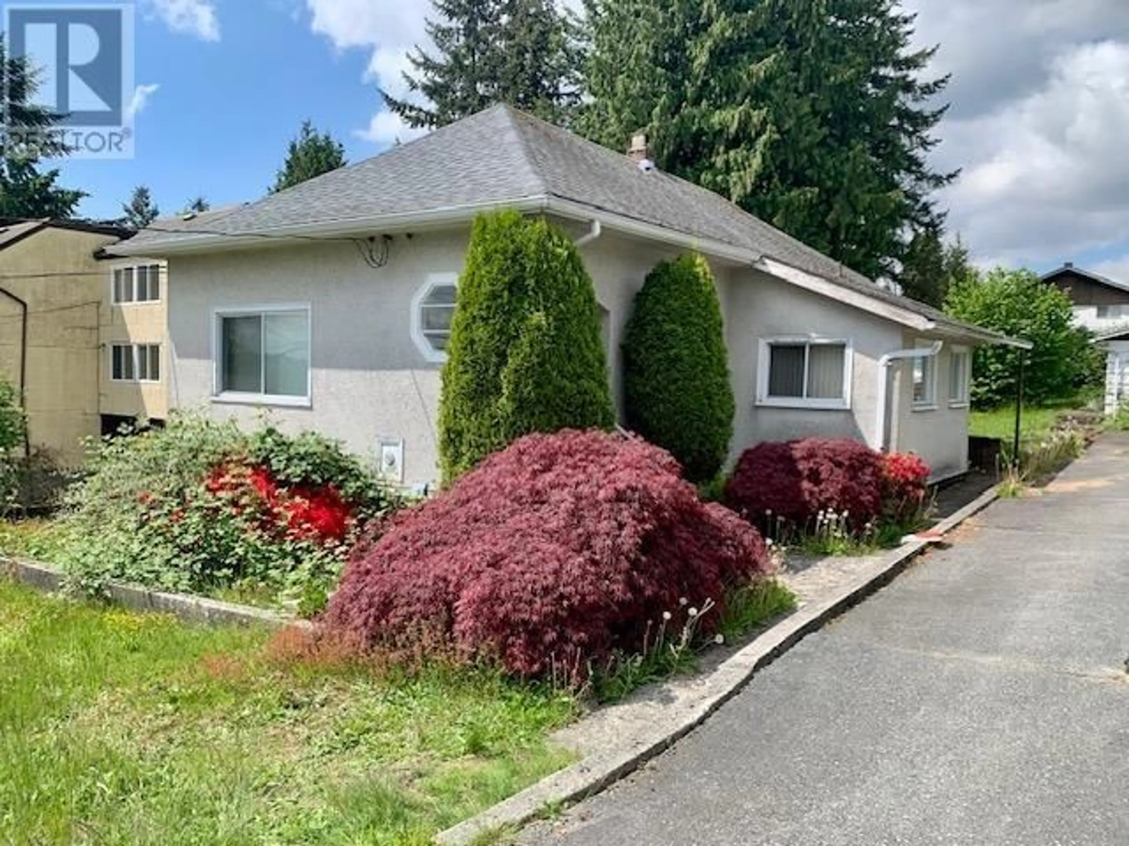 Home with vinyl exterior material, street for 328 BEGIN STREET, Coquitlam British Columbia V3K4V9