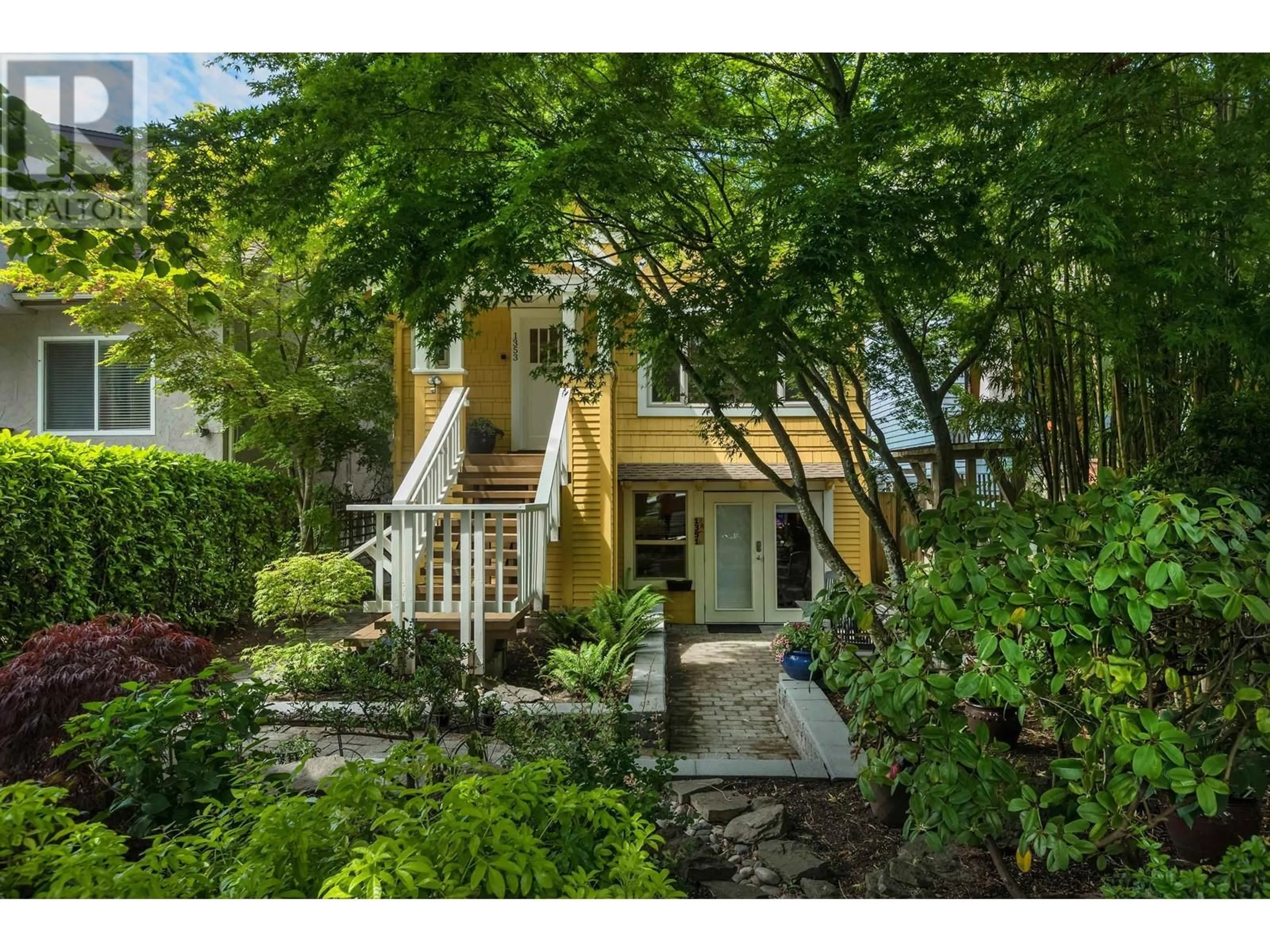 Indoor entryway for 1353 MAPLE STREET, Vancouver British Columbia V6J3S1