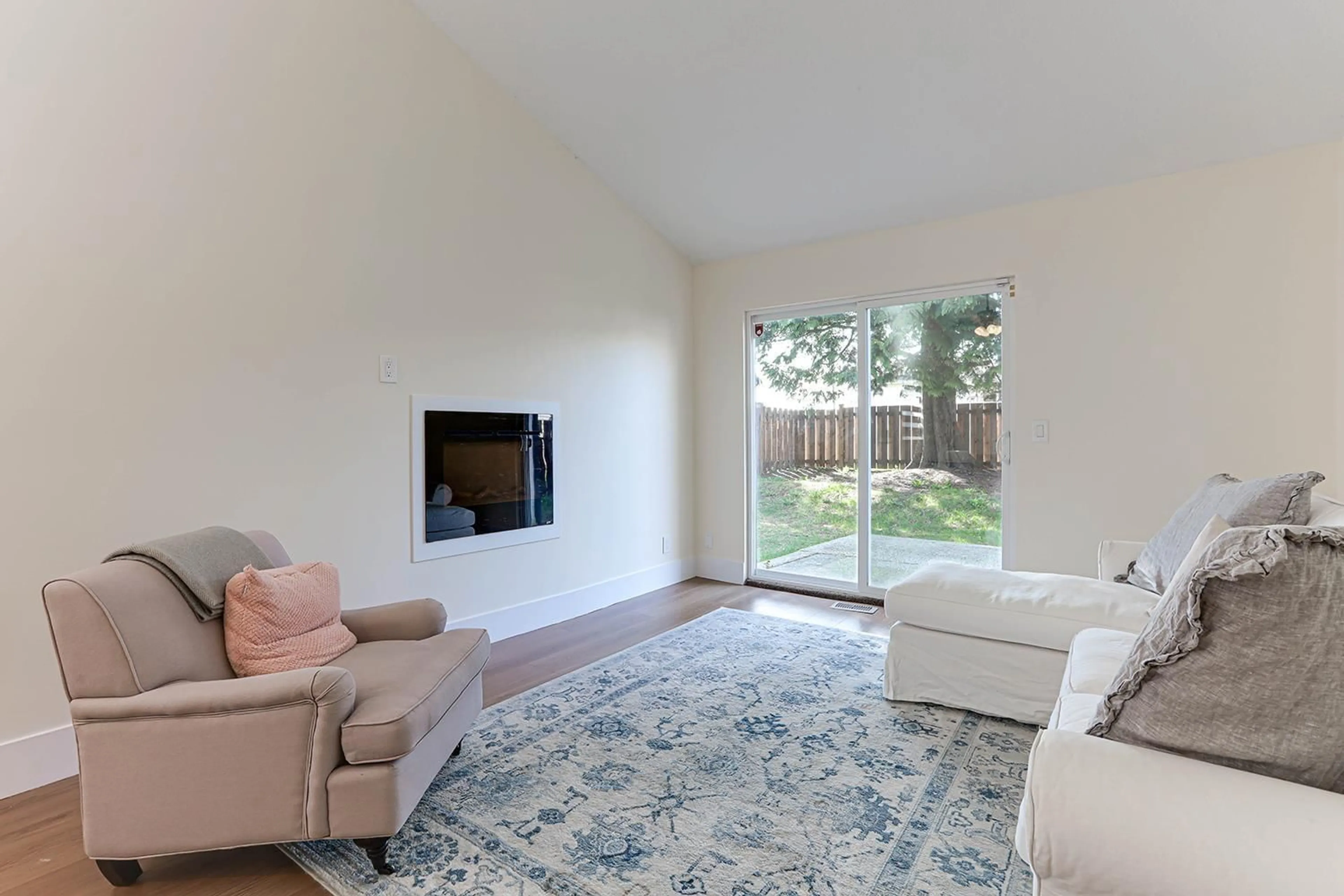 Living room with furniture, unknown for 12458 76B, Surrey British Columbia V3W7W6