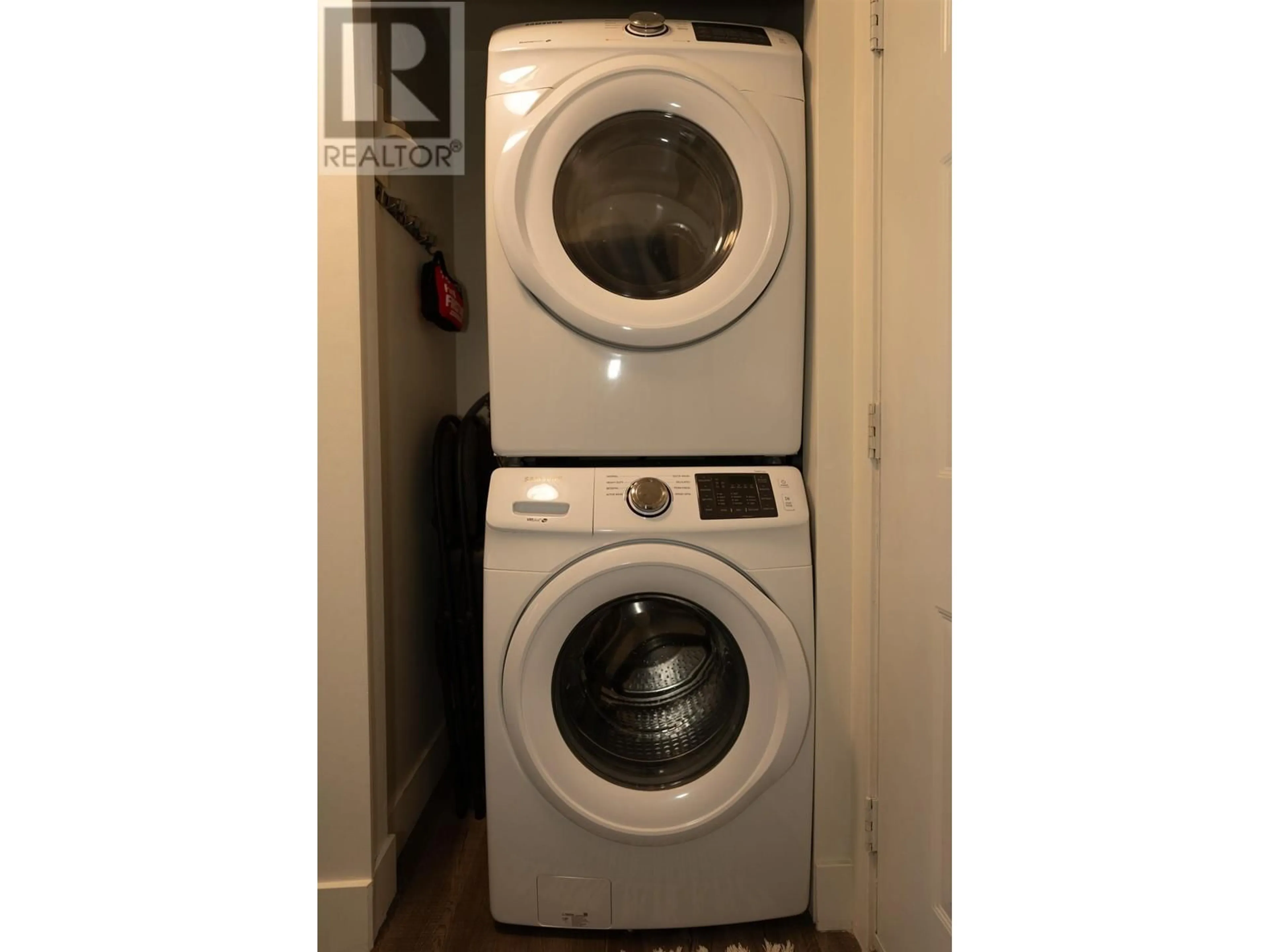 Laundry room for 8 - 2213 MARMOT PLACE, Whistler British Columbia V8E0H3