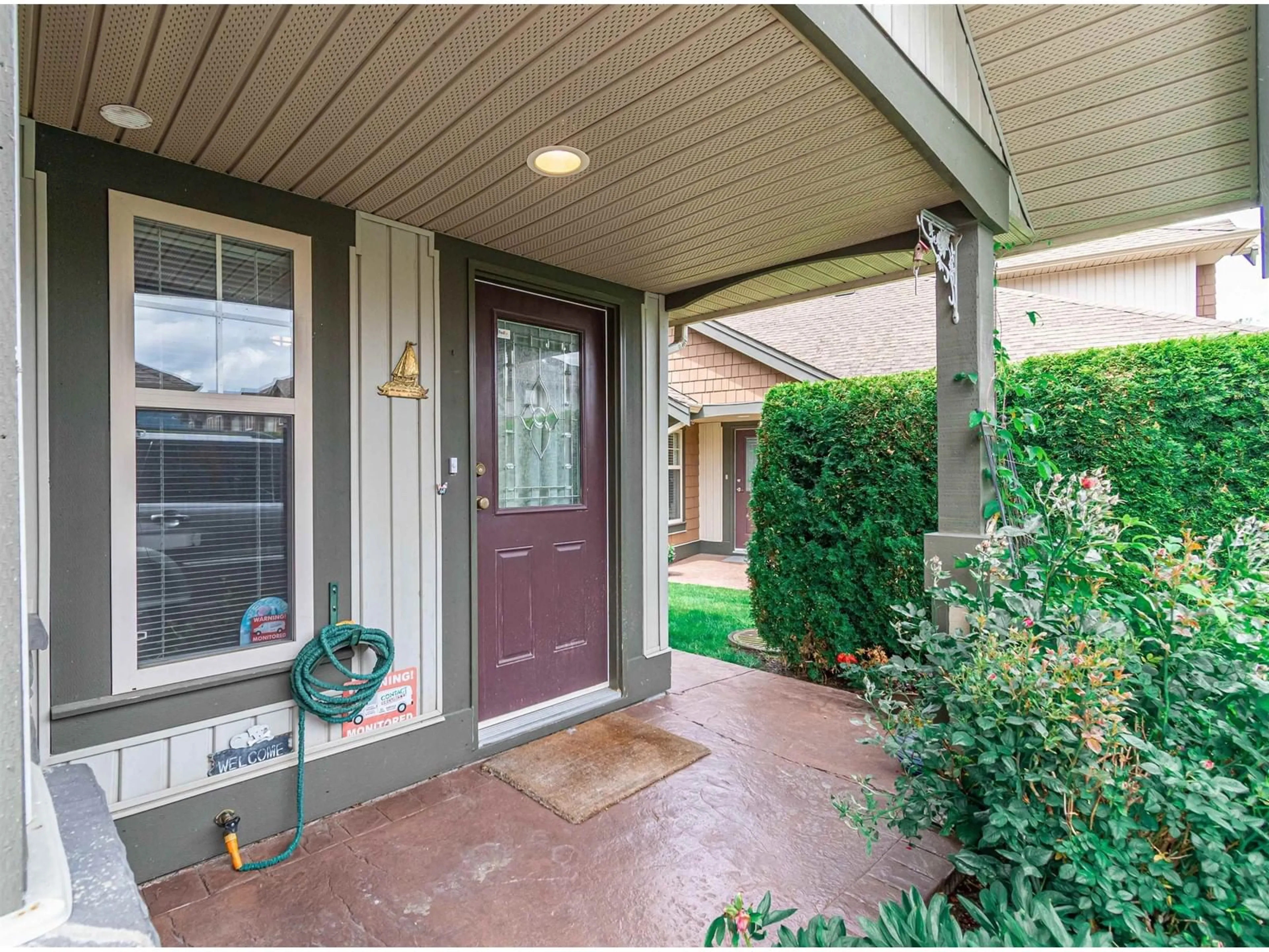 Indoor entryway for 48 - 6887 SHEFFIELD WAY, Chilliwack British Columbia V2R5V5