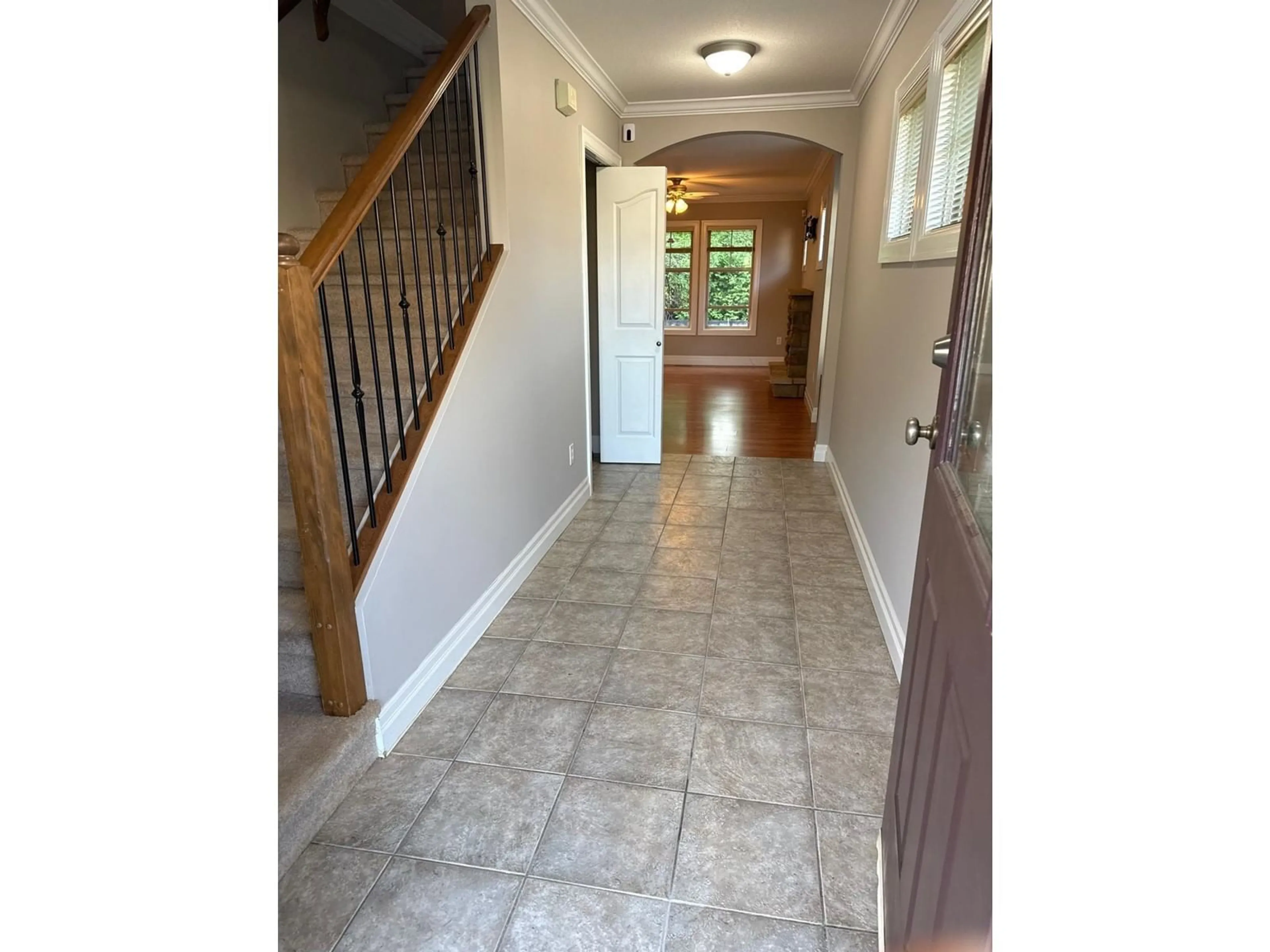 Indoor entryway for 48 - 6887 SHEFFIELD WAY, Chilliwack British Columbia V2R5V5