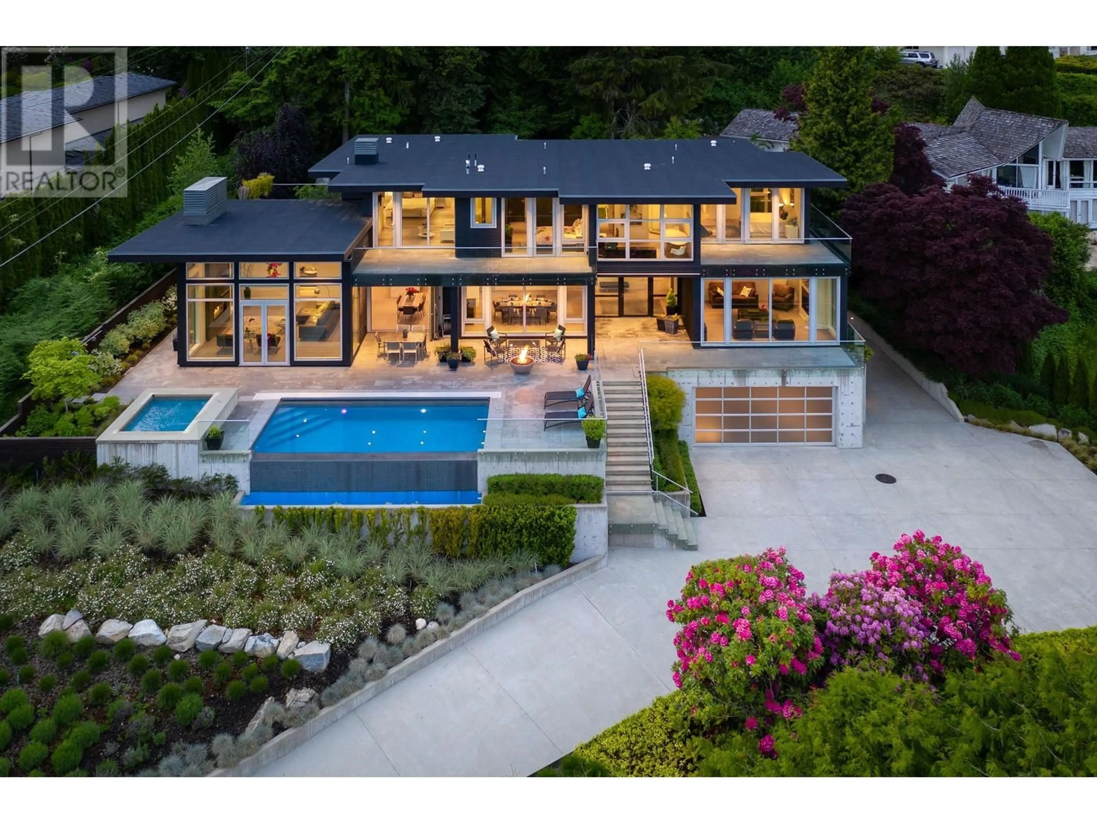 Home with brick exterior material, unknown for 1065 GROVELAND ROAD, West Vancouver British Columbia V7S1Z3