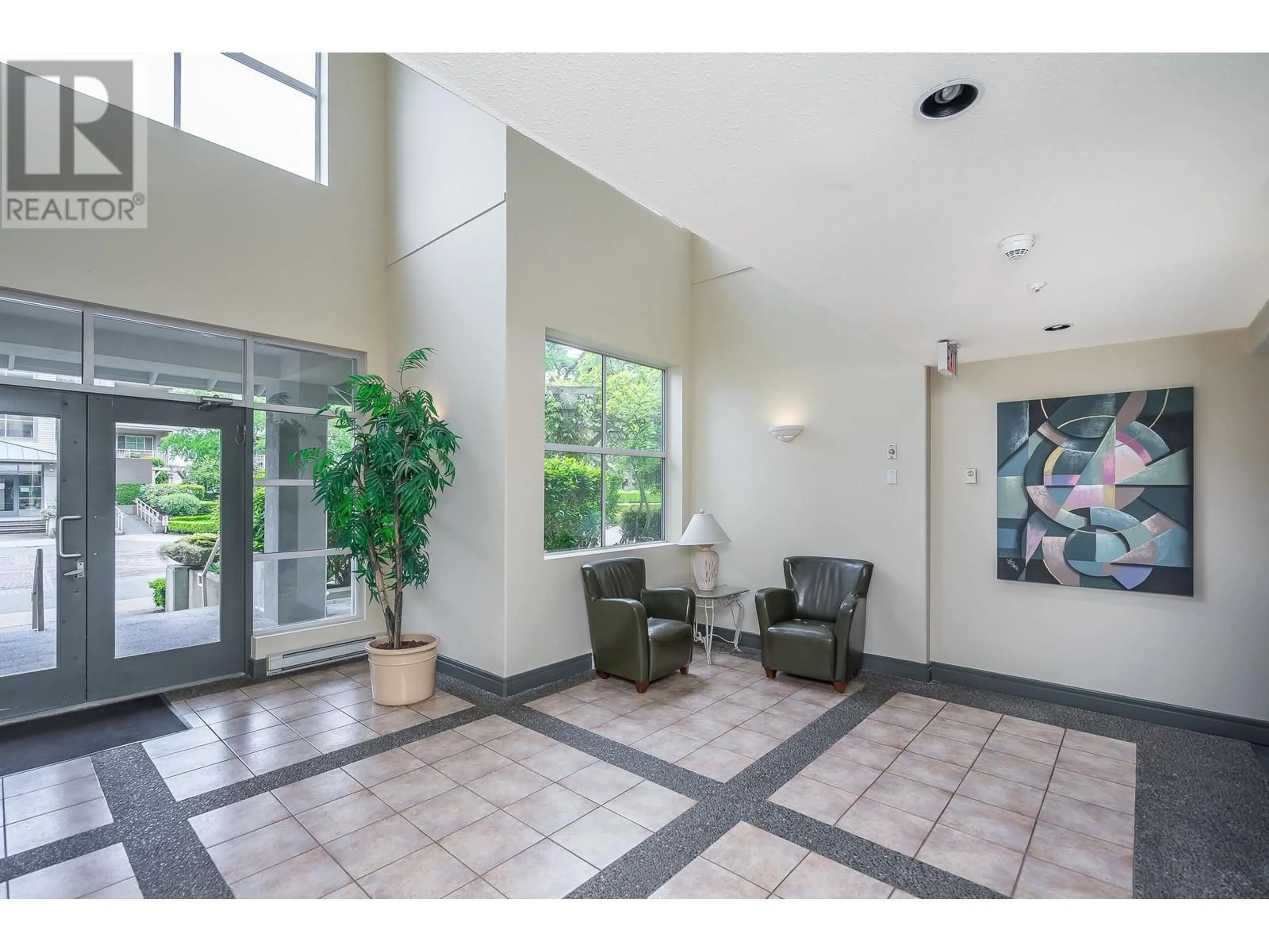 Indoor foyer for 212 - 8180 JONES ROAD, Richmond British Columbia V6Y3Z6