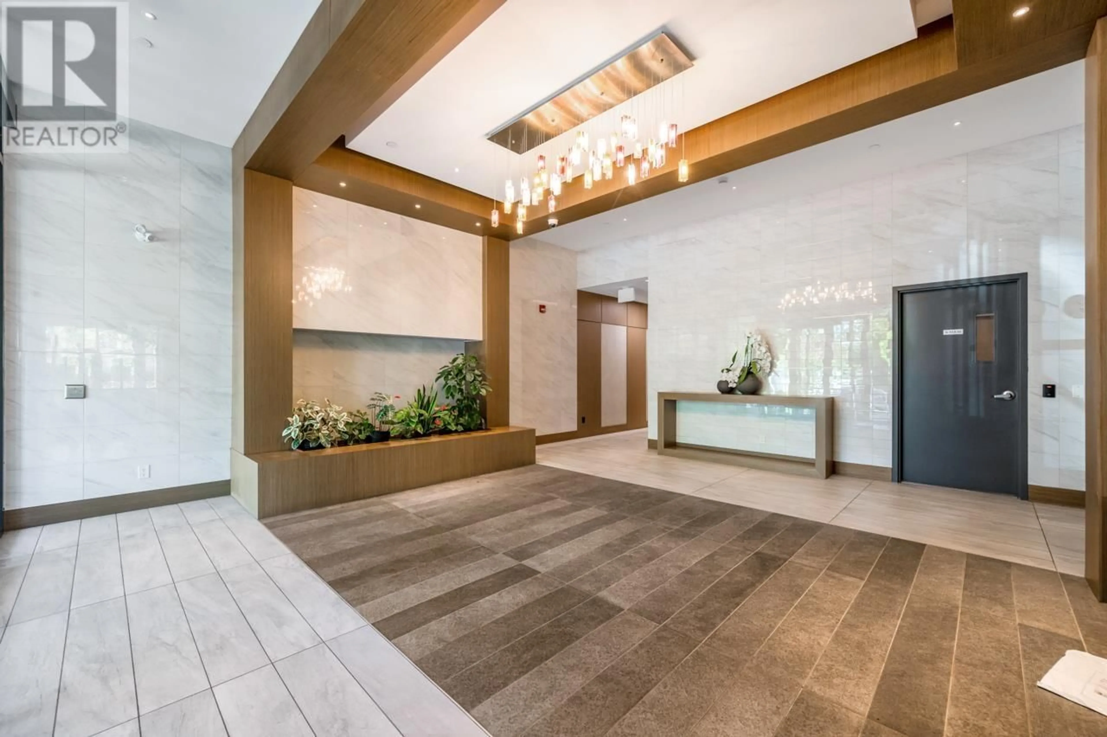Indoor foyer for 603 - 5693 ELIZABETH STREET, Vancouver British Columbia V5Y3K1