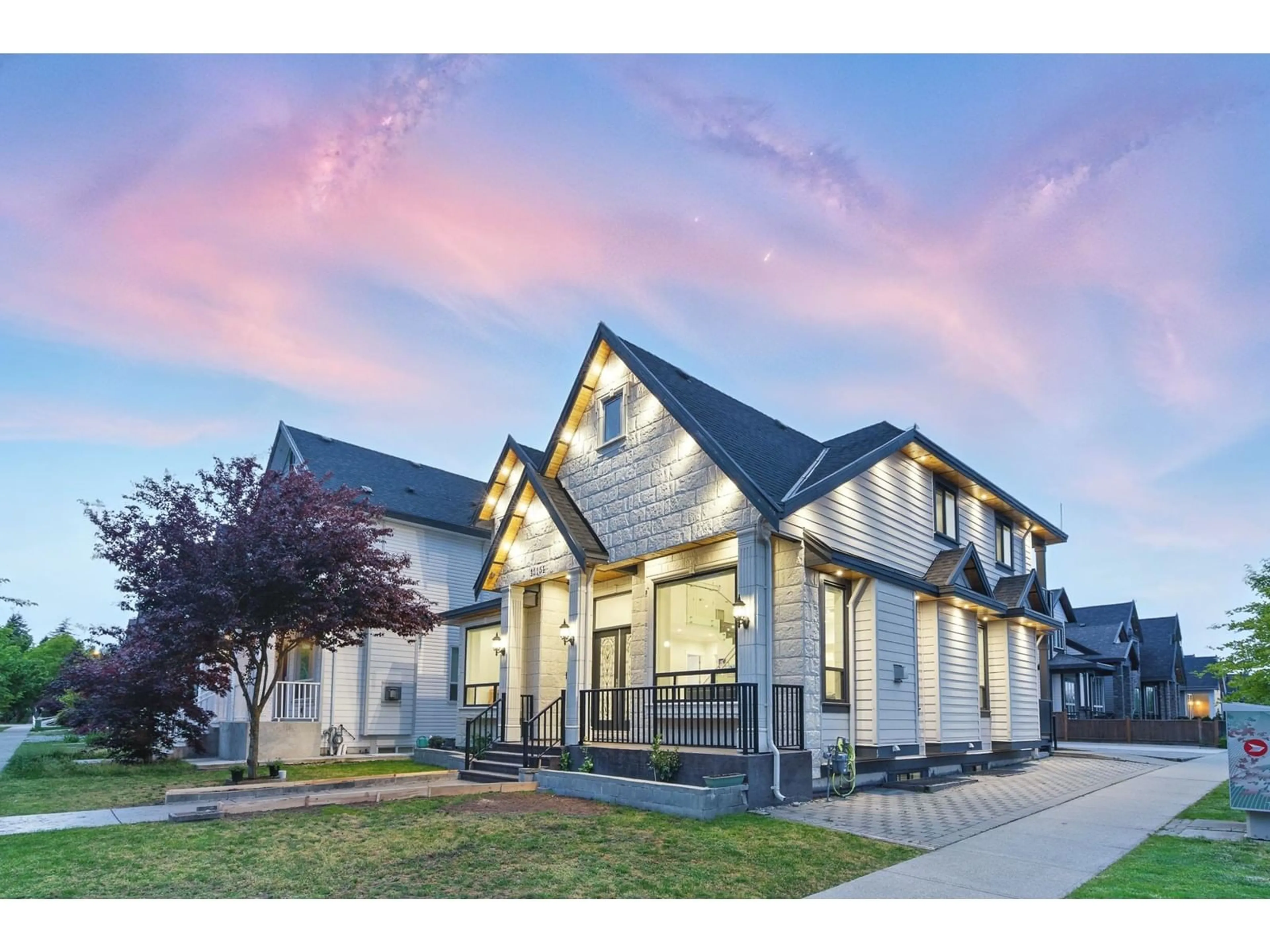 Home with vinyl exterior material, street for 12151 66, Surrey British Columbia V3W1Z8