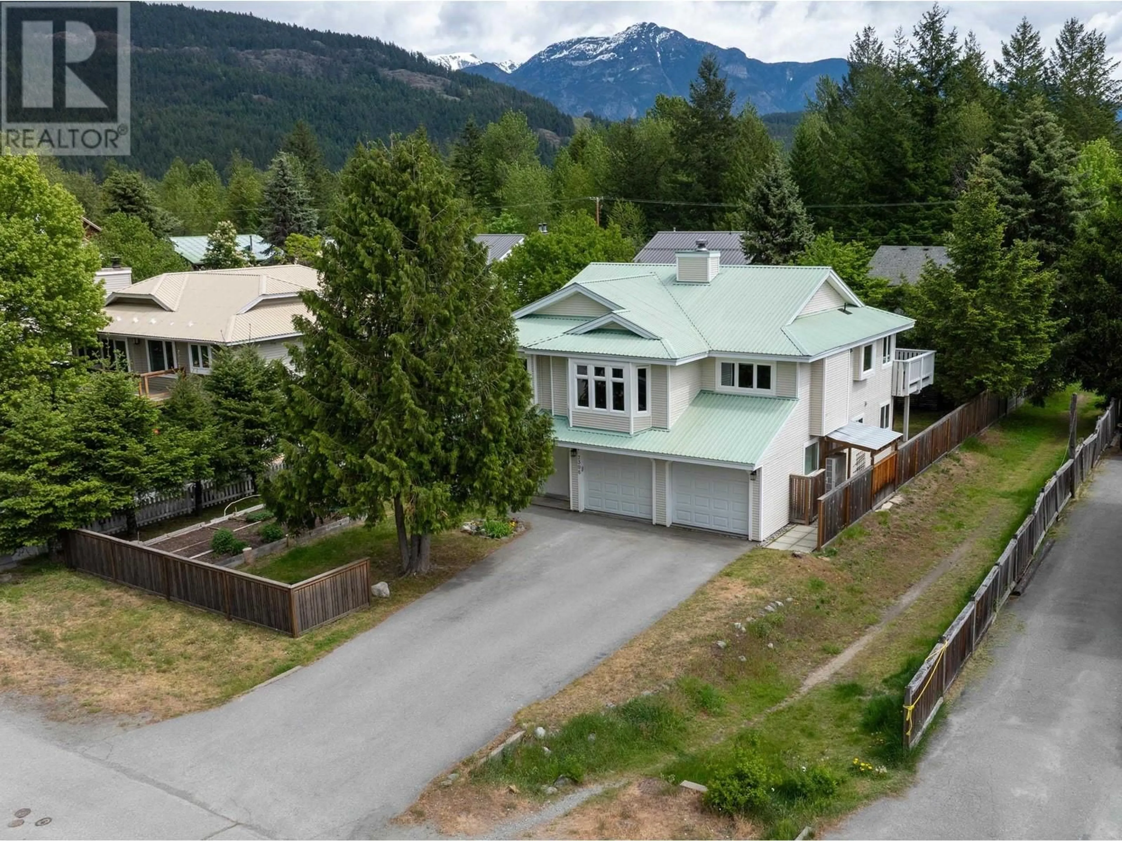 A pic from outside/outdoor area/front of a property/back of a property/a pic from drone, mountain view for 7398 LARCH STREET, Pemberton British Columbia V0N2L0