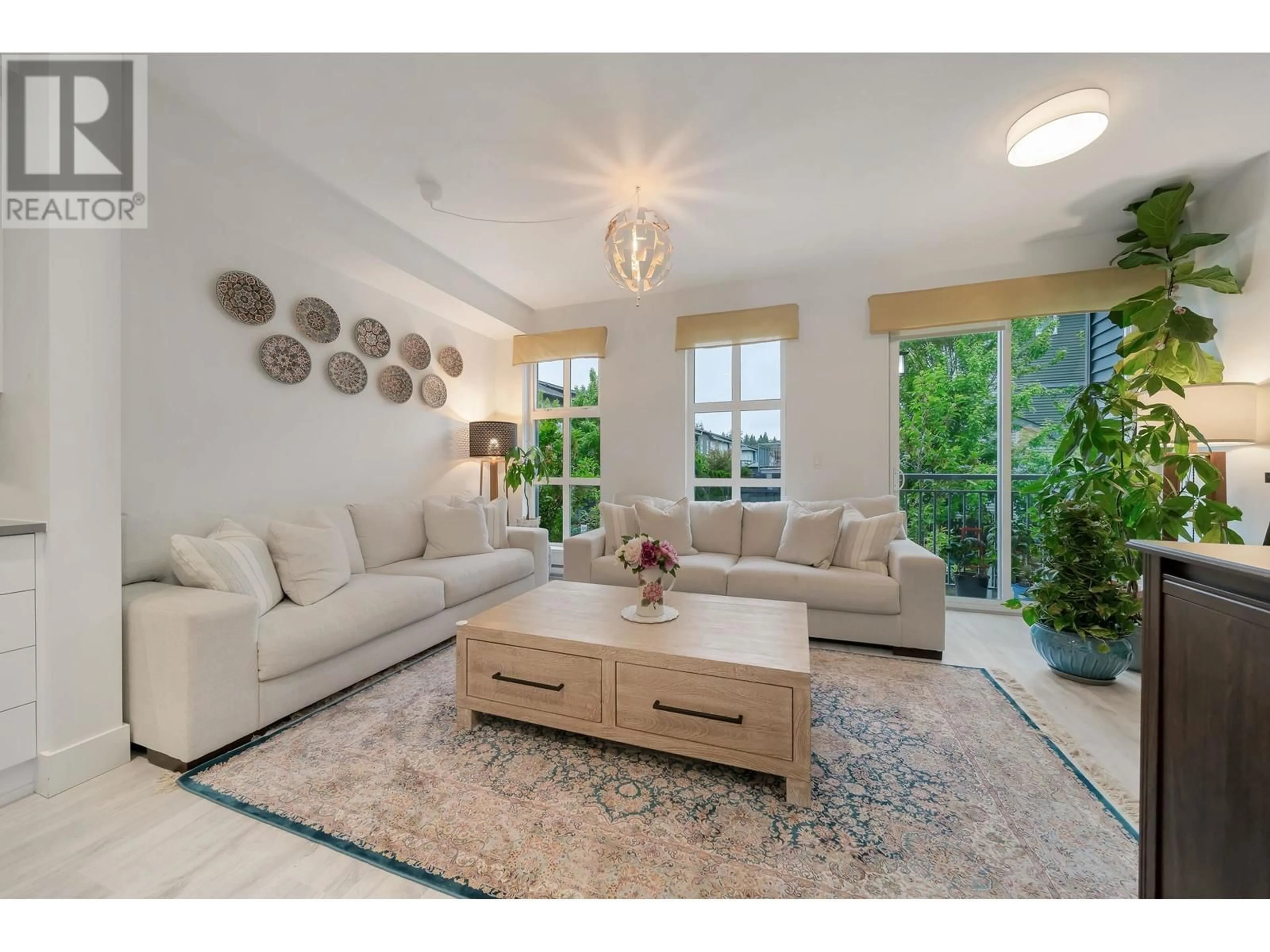 Living room with furniture, unknown for 12 - 24076 112 AVENUE, Maple Ridge British Columbia V2W0K2