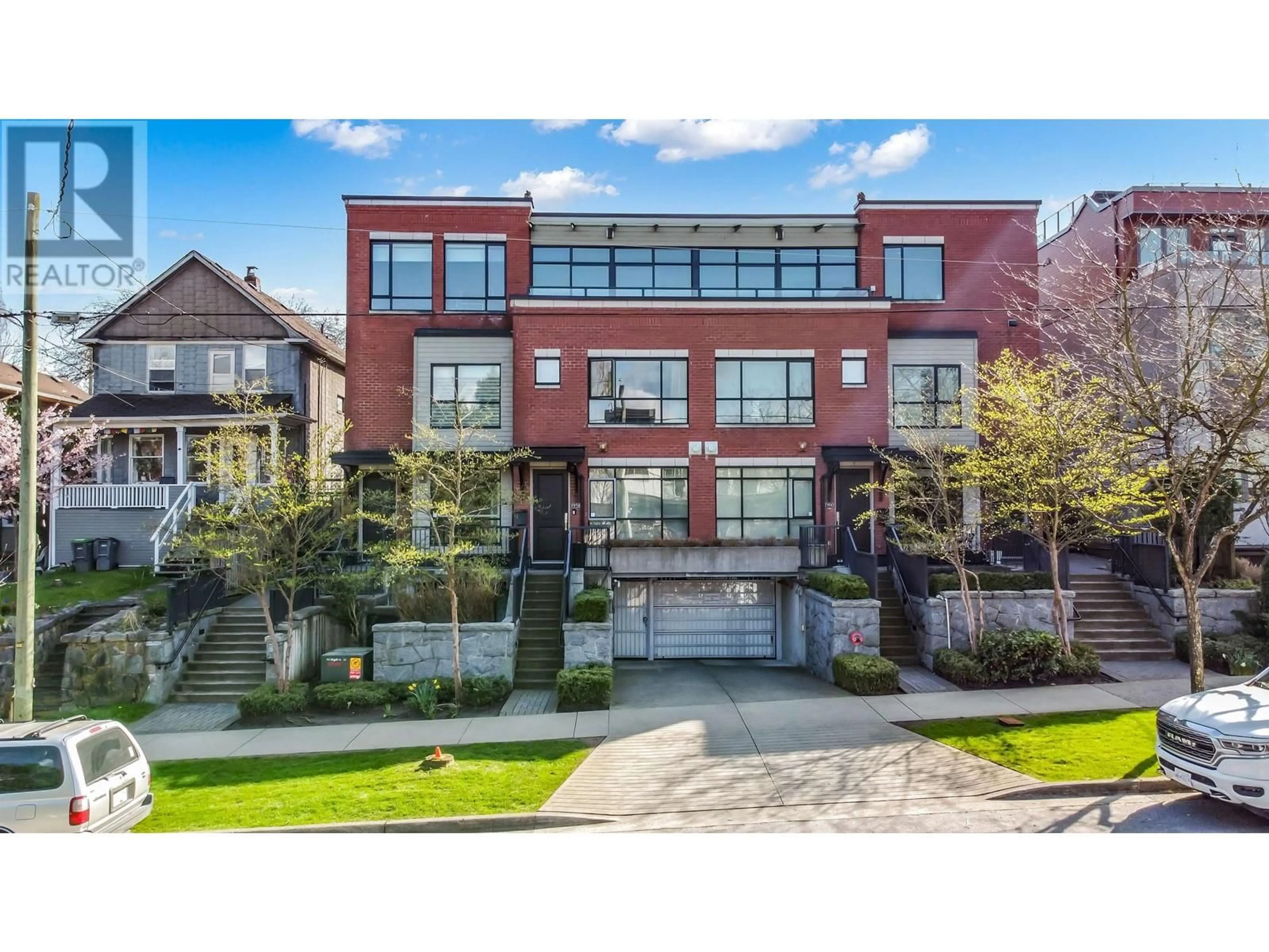 Home with brick exterior material, street for 1956 5TH AVENUE, Vancouver British Columbia V6J1P7