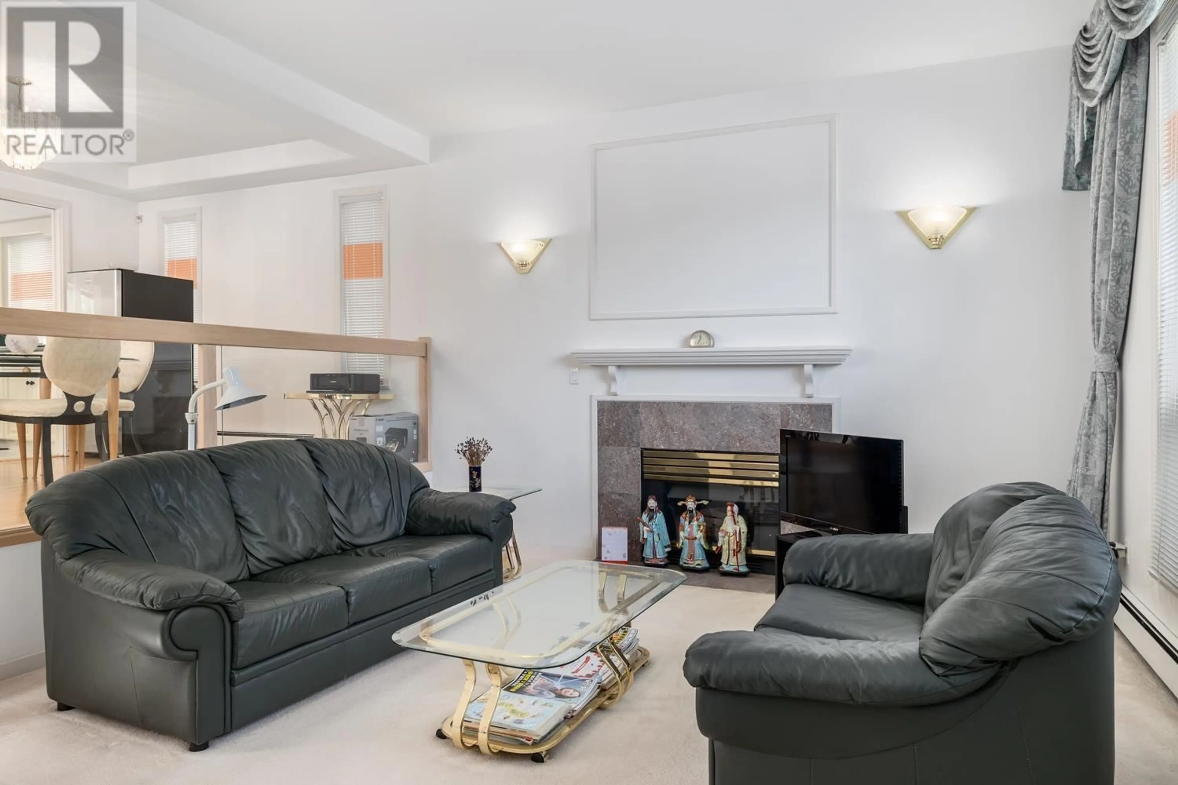 Living room with furniture, unknown for 108 46 AVENUE, Vancouver British Columbia V5Y2W9