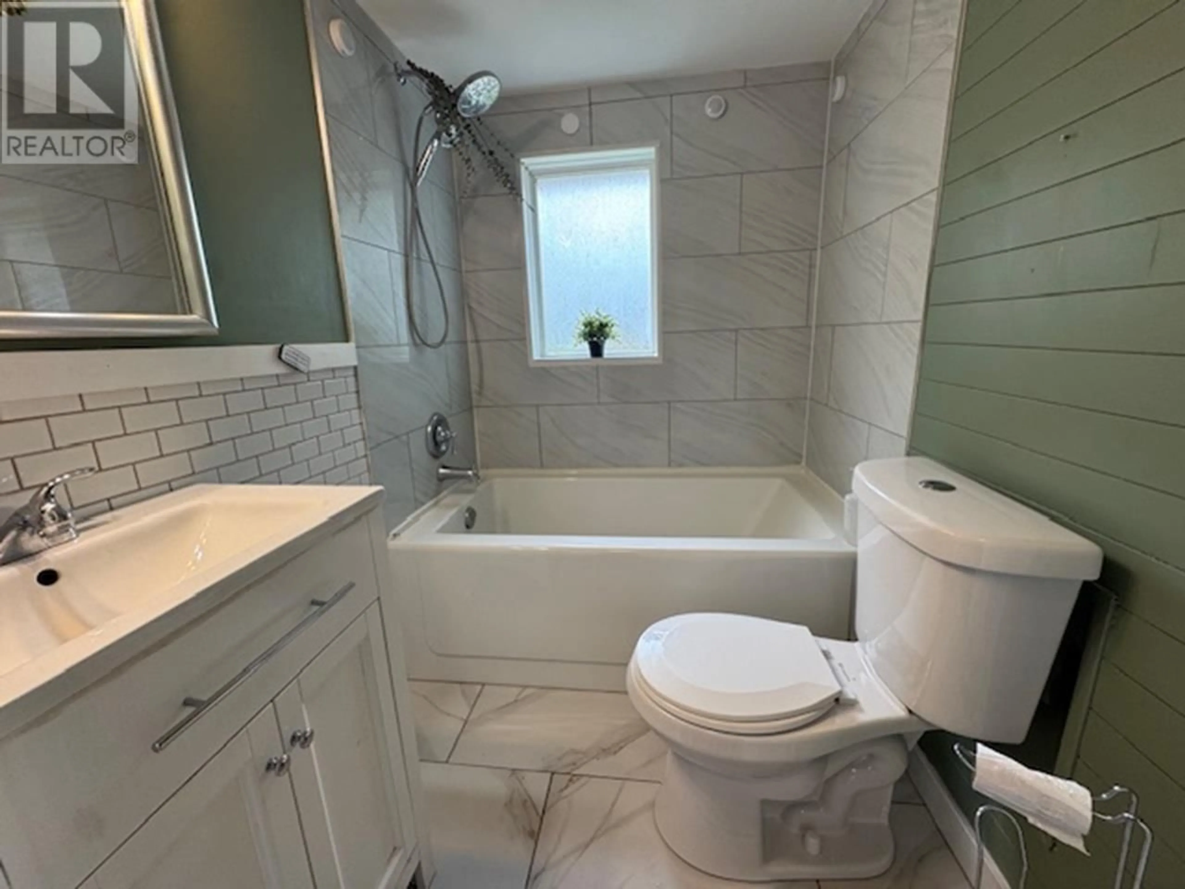 Standard bathroom, ceramic/tile floor for 413 FREEMAN STREET, Prince George British Columbia V2M2P9