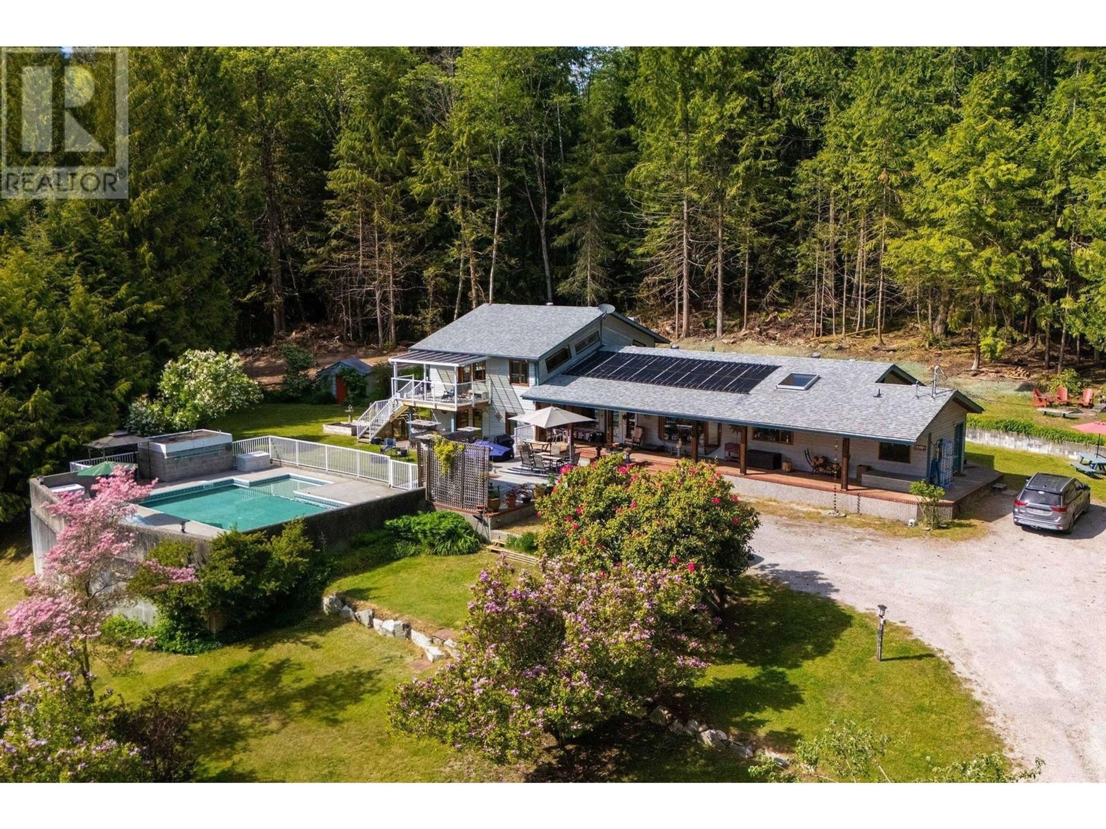 A pic from outside/outdoor area/front of a property/back of a property/a pic from drone, unknown for 3318 LINWOOD ROAD, Roberts Creek British Columbia V0N2W1