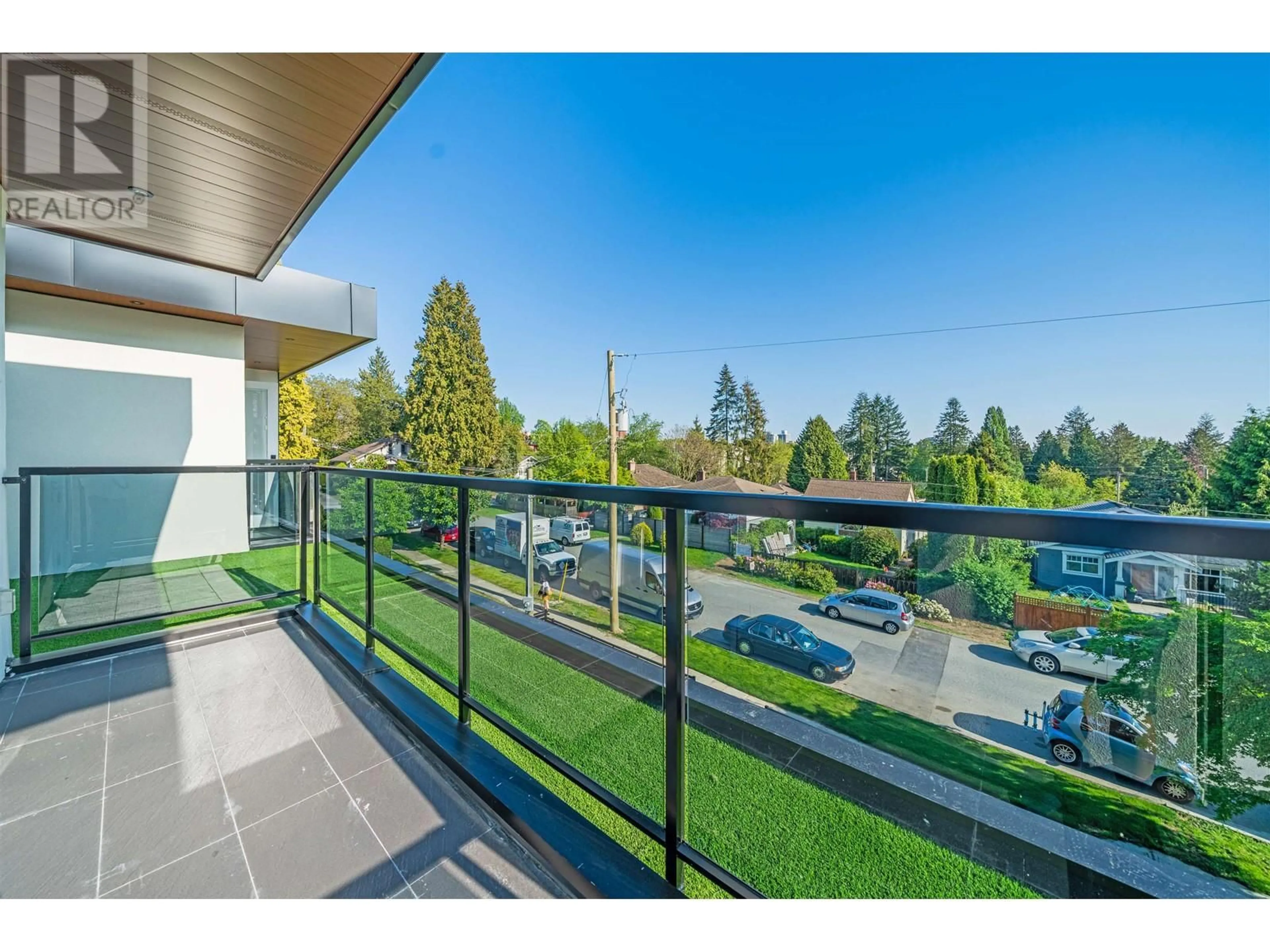 Patio, unknown for 214 24TH STREET, North Vancouver British Columbia V7M2C4