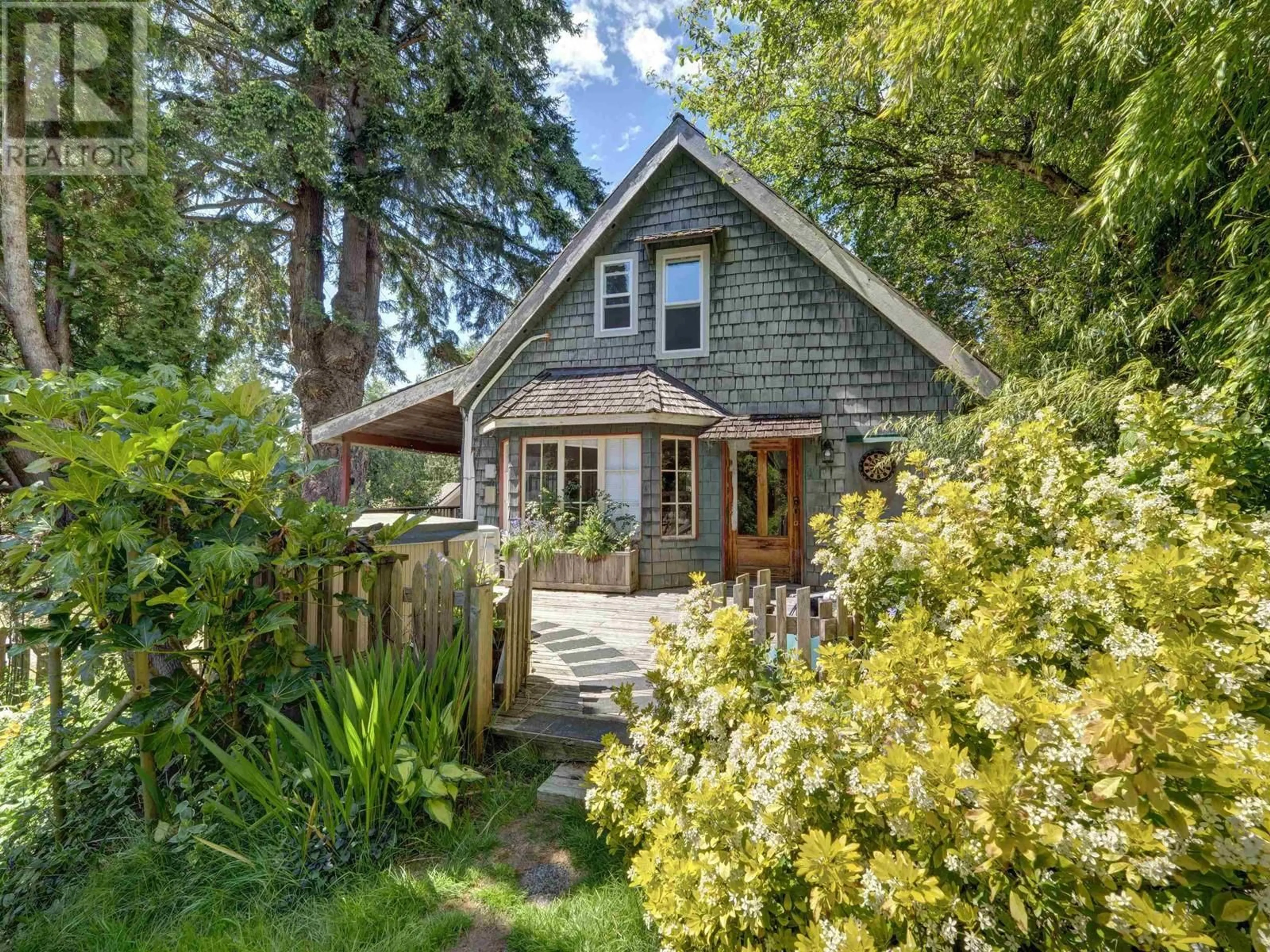 Unknown for 2602 LOWER ROAD, Roberts Creek British Columbia V0N2W4