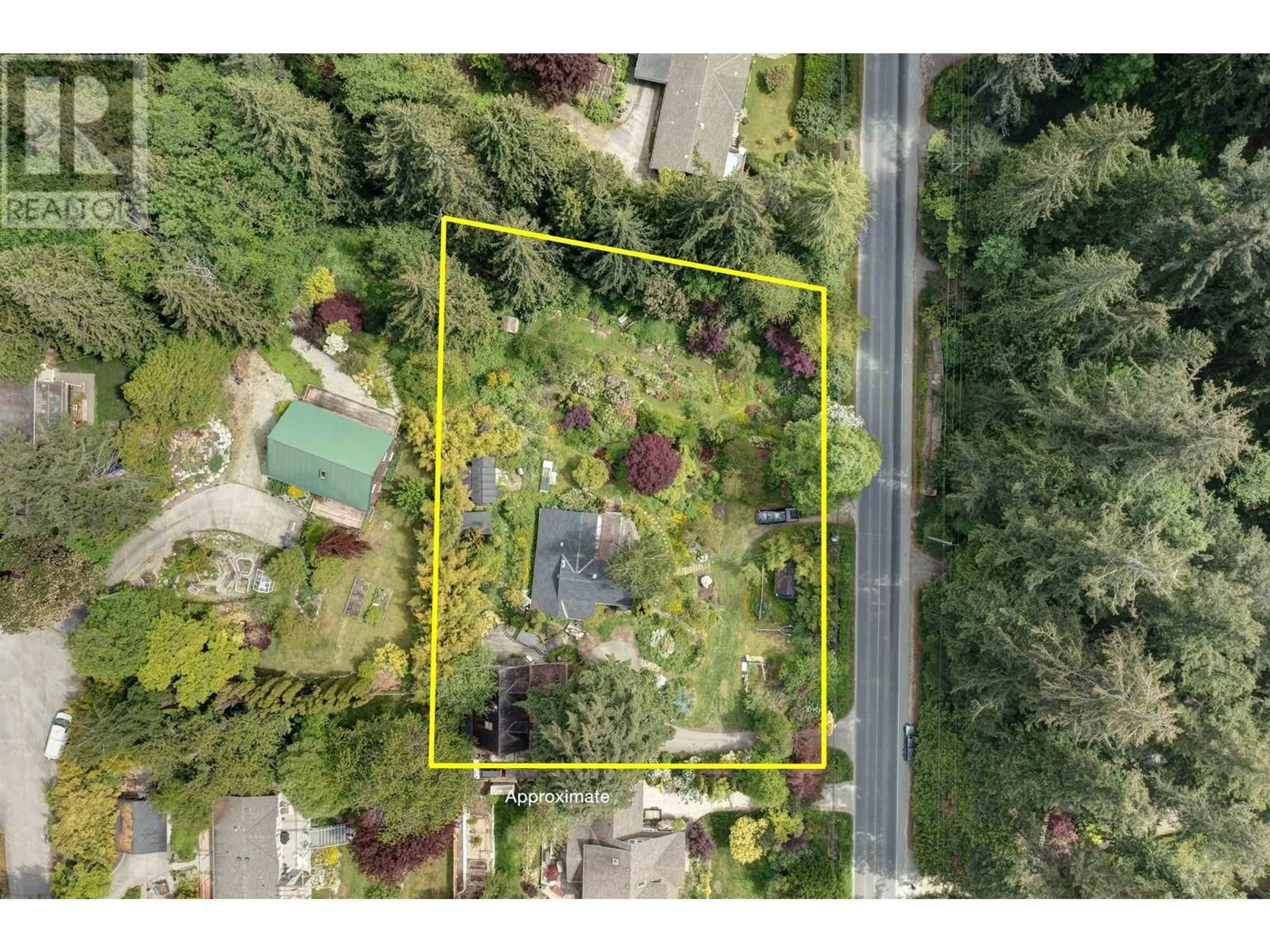A pic from outside/outdoor area/front of a property/back of a property/a pic from drone, street for 2602 LOWER ROAD, Roberts Creek British Columbia V0N2W4