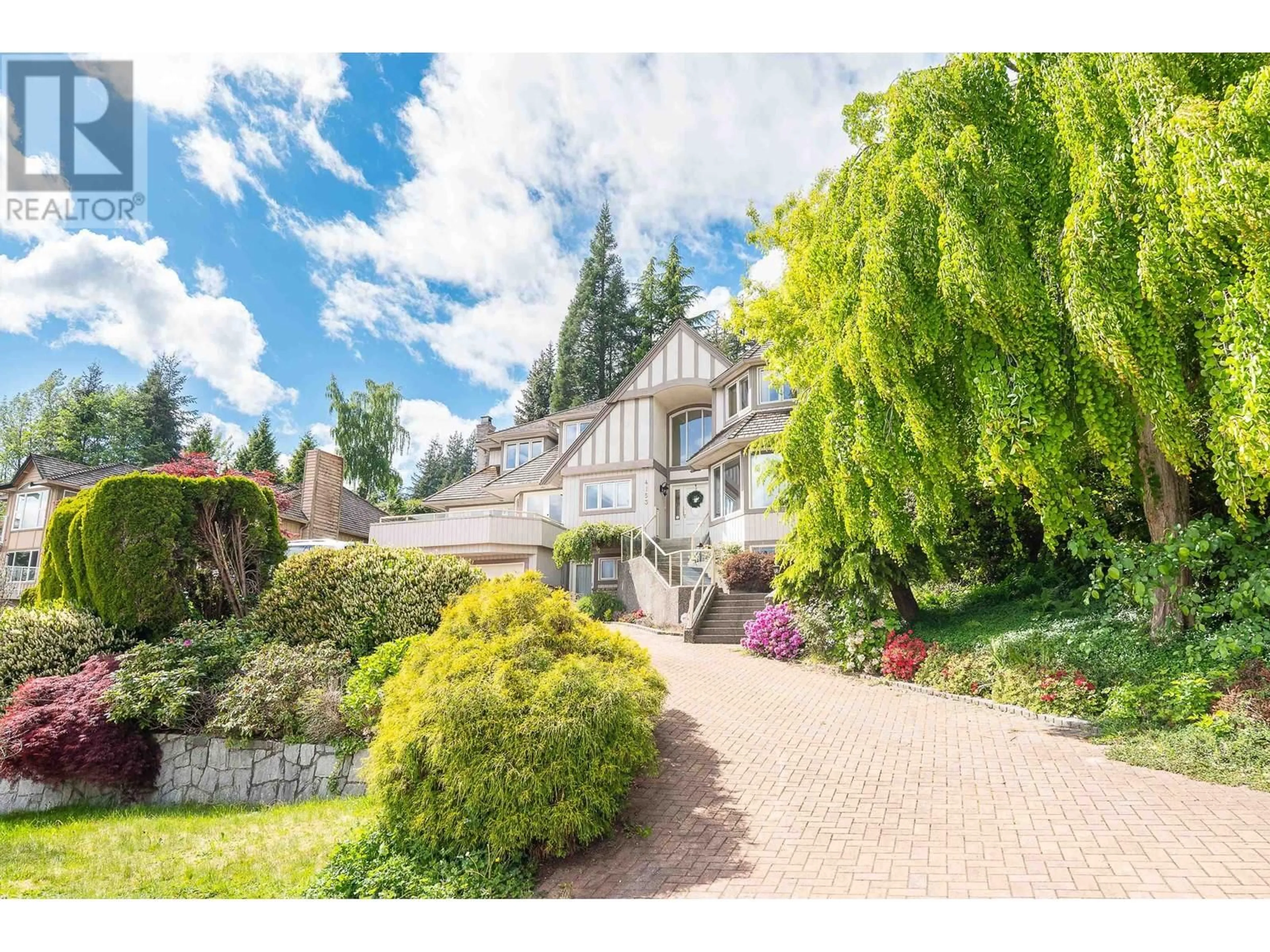 A pic from outside/outdoor area/front of a property/back of a property/a pic from drone, street for 4153 QUARRY COURT, North Vancouver British Columbia V7K3C3