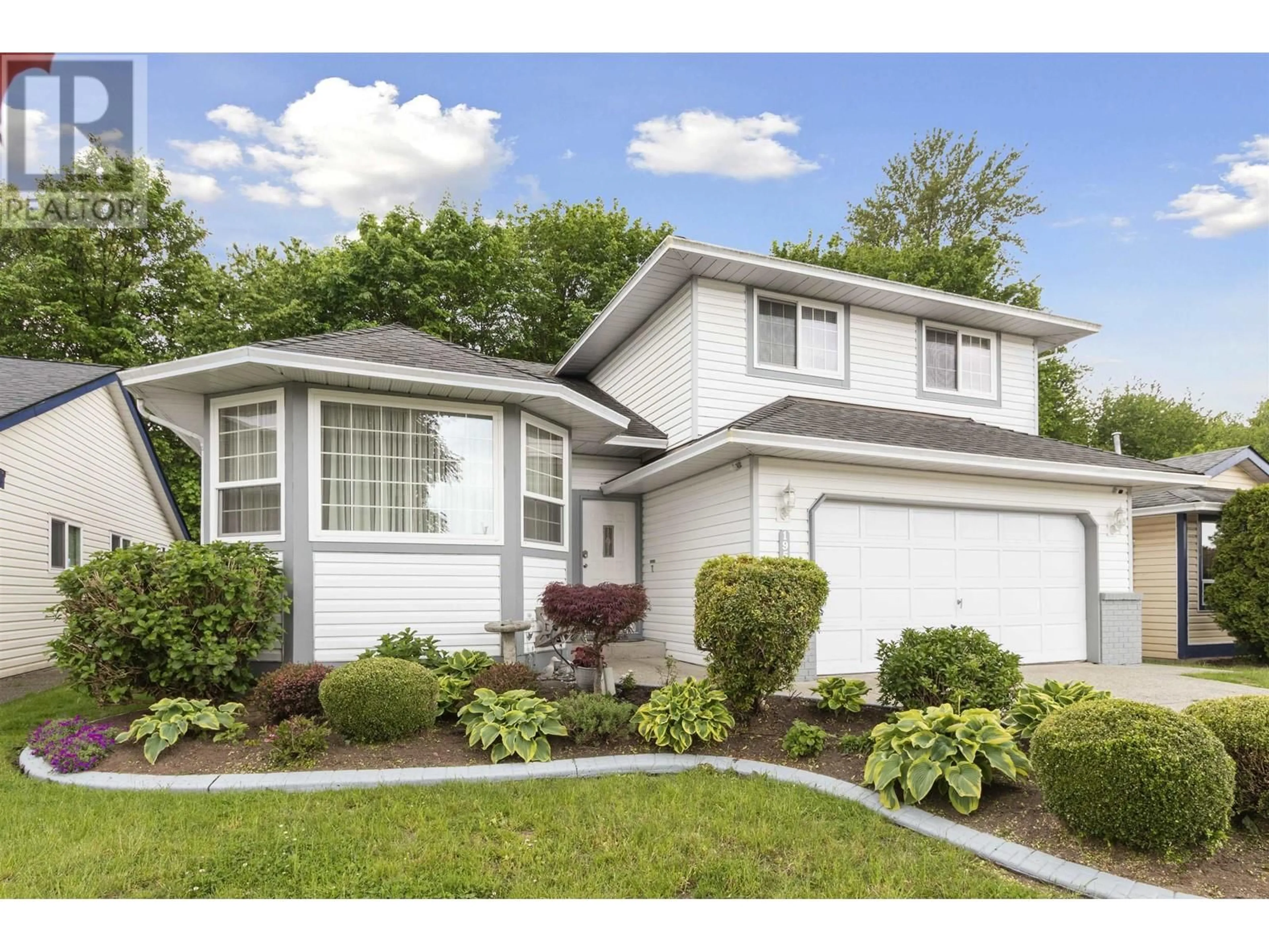 Home with vinyl exterior material, street for 19595 SOMERSET DRIVE, Pitt Meadows British Columbia V3Y2L4