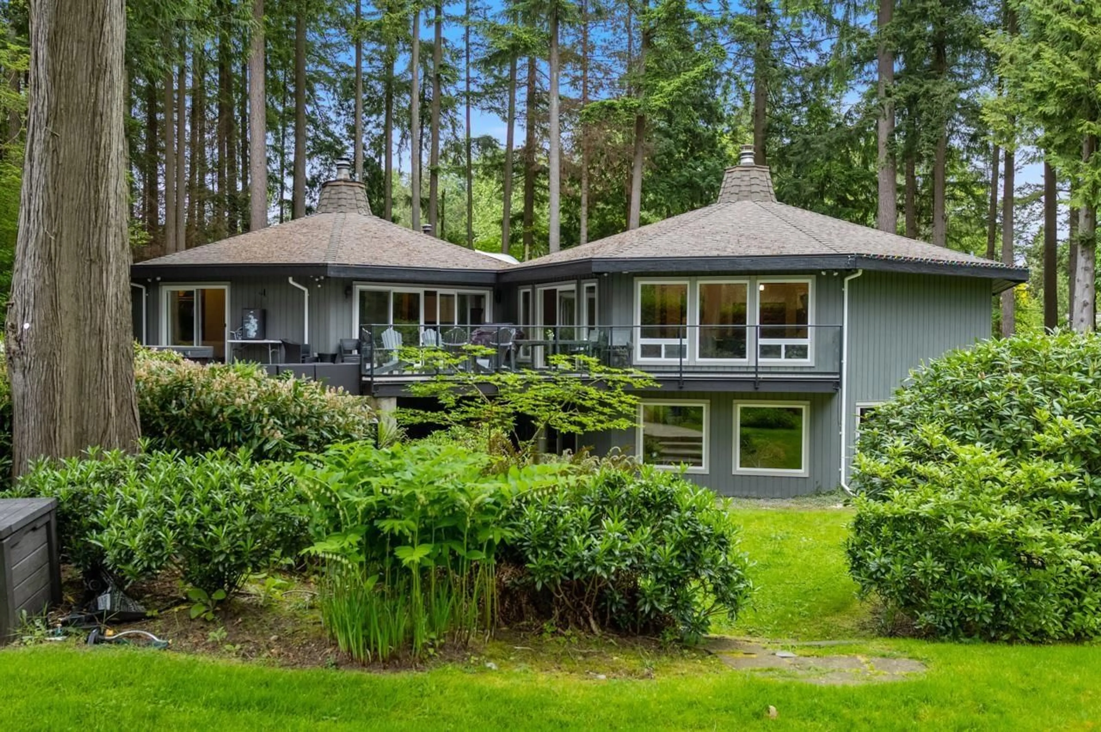 A pic from outside/outdoor area/front of a property/back of a property/a pic from drone, forest/trees view for 13538 20, Surrey British Columbia V4A1Z6
