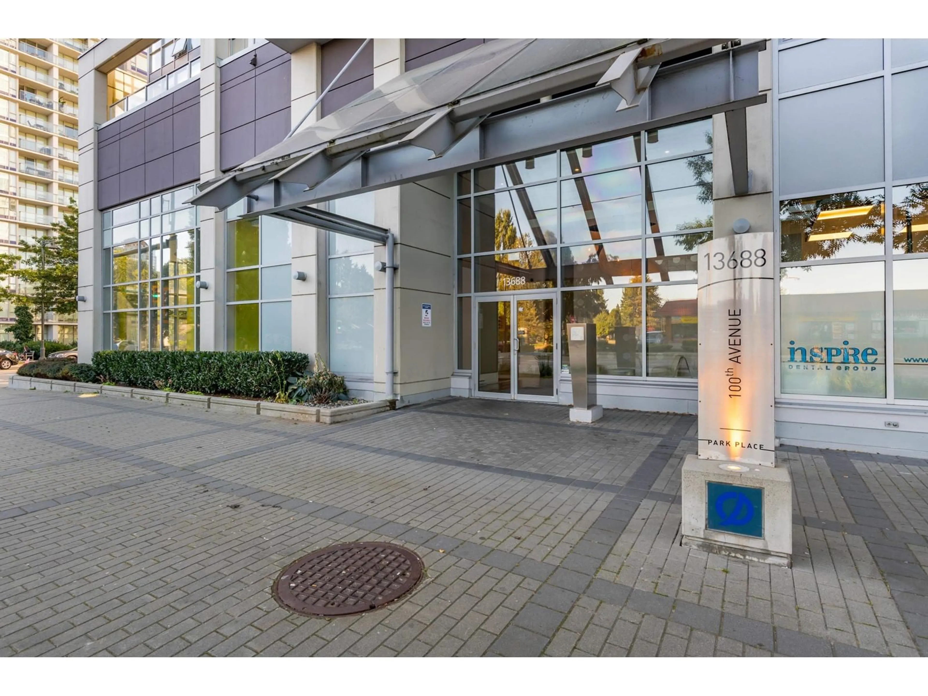 Indoor foyer for 2405 - 13688 100, Surrey British Columbia V3T0G5