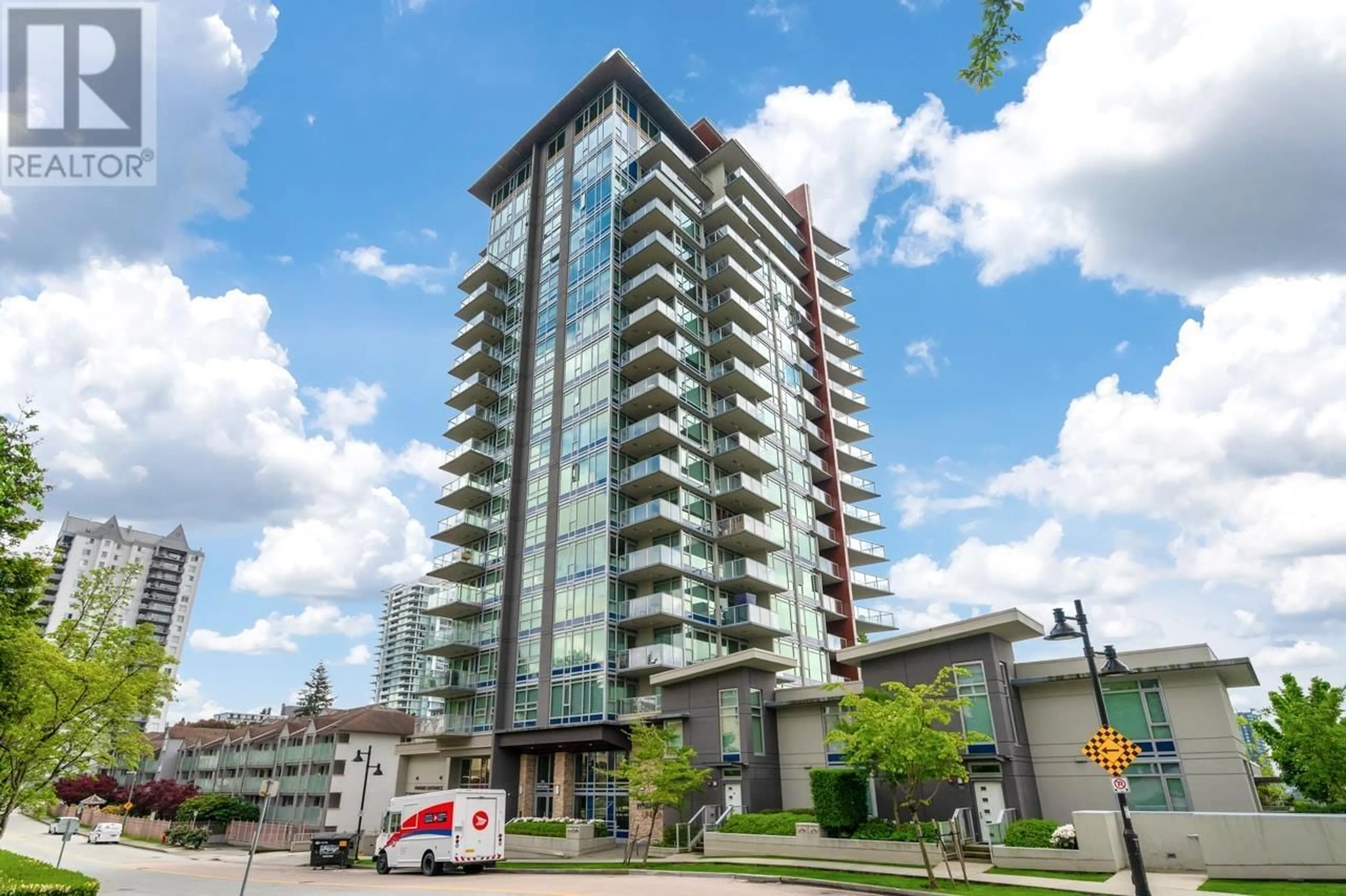 Indoor foyer for 501 - 518 WHITING WAY, Coquitlam British Columbia V3J7W9