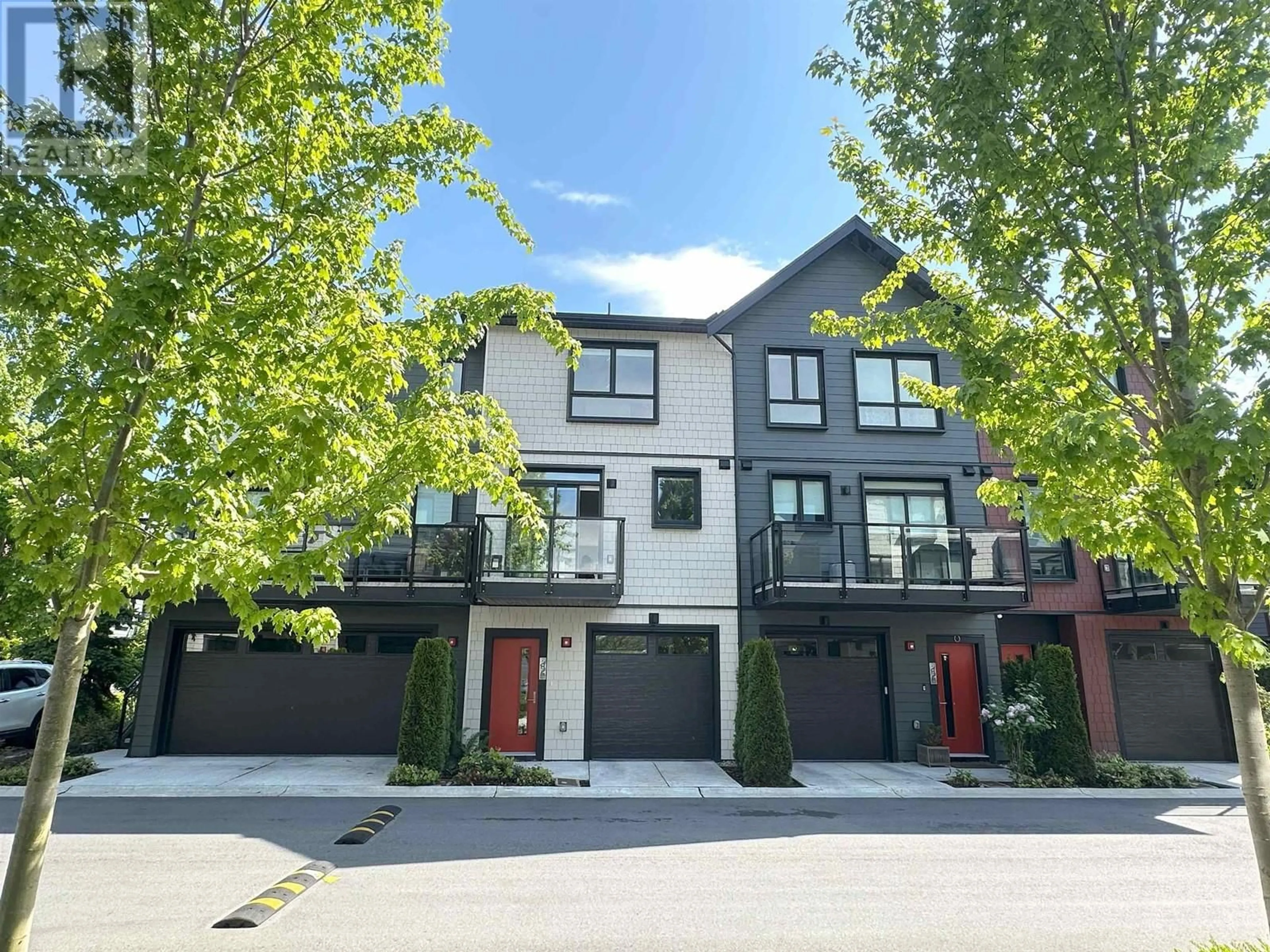 A pic from outside/outdoor area/front of a property/back of a property/a pic from drone, street for 158 - 4738 HEMLOCK WAY, Tsawwassen British Columbia V4M0E3
