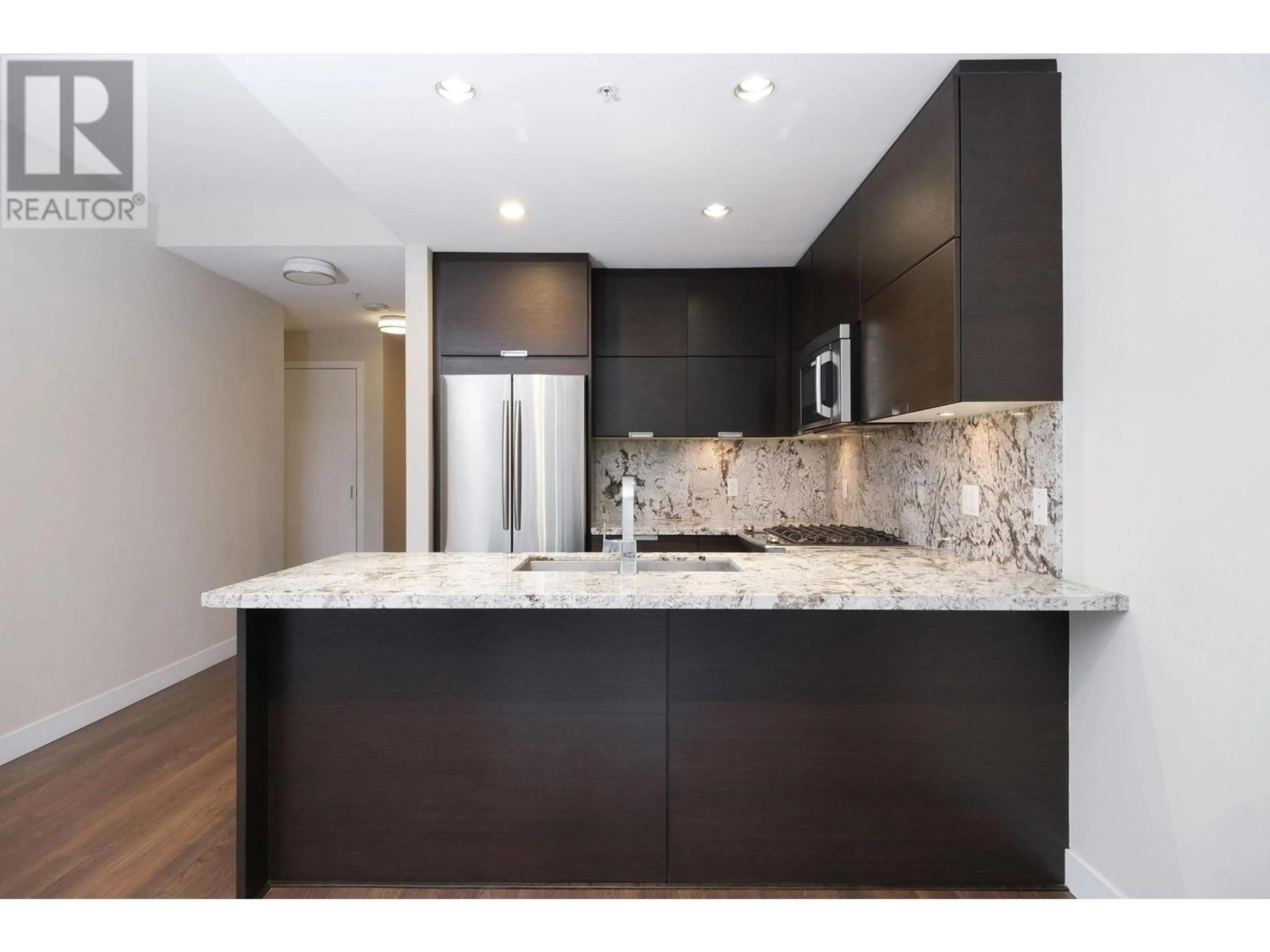 Open concept kitchen, unknown for 207 - 2077 ROSSER AVENUE, Burnaby British Columbia V5C0G6