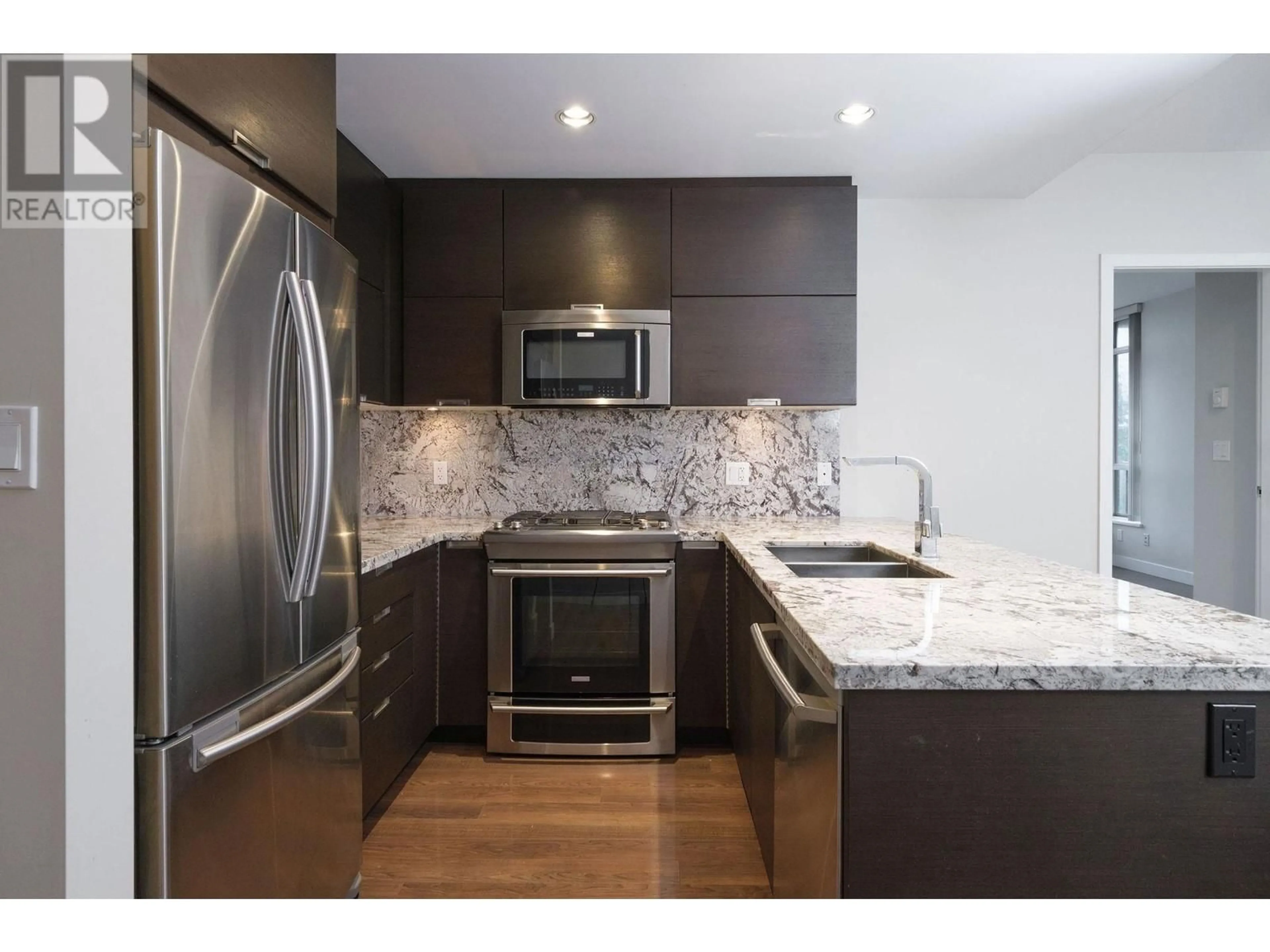 Unknown for 207 - 2077 ROSSER AVENUE, Burnaby British Columbia V5C0G6