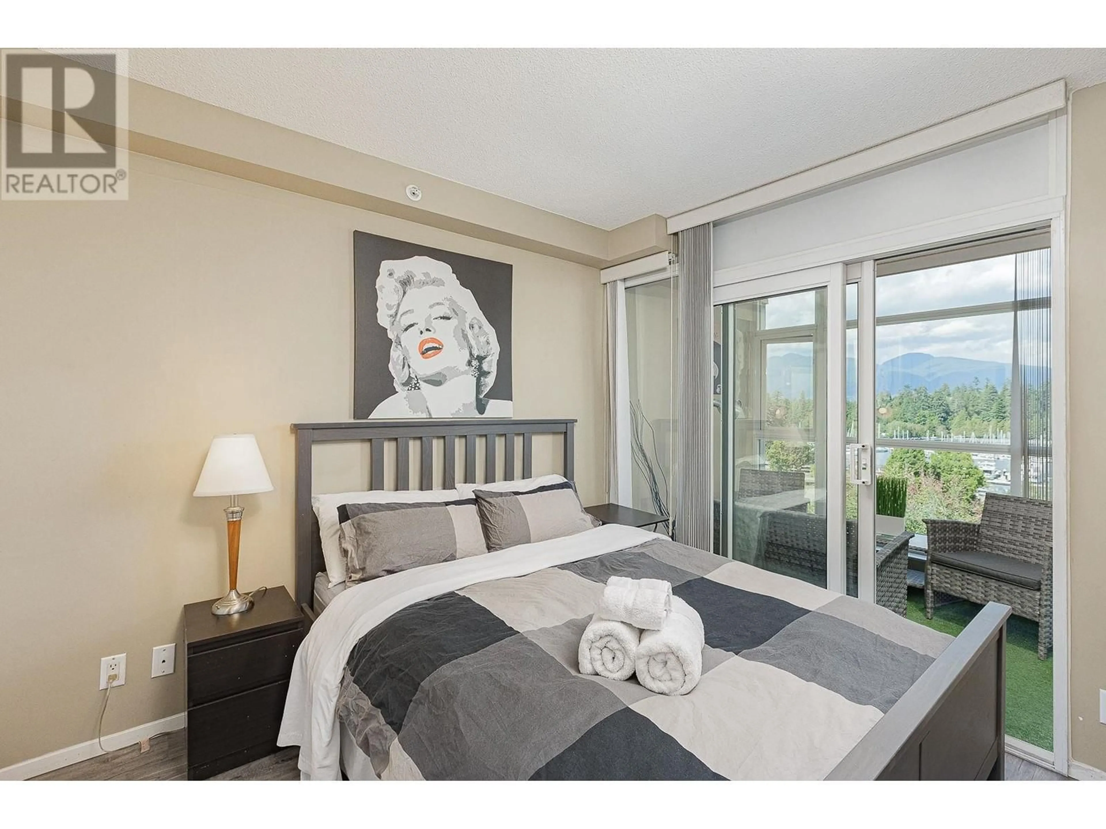 Bedroom with bed, unknown for 802 - 1889 ALBERNI STREET, Vancouver British Columbia V6G3G7