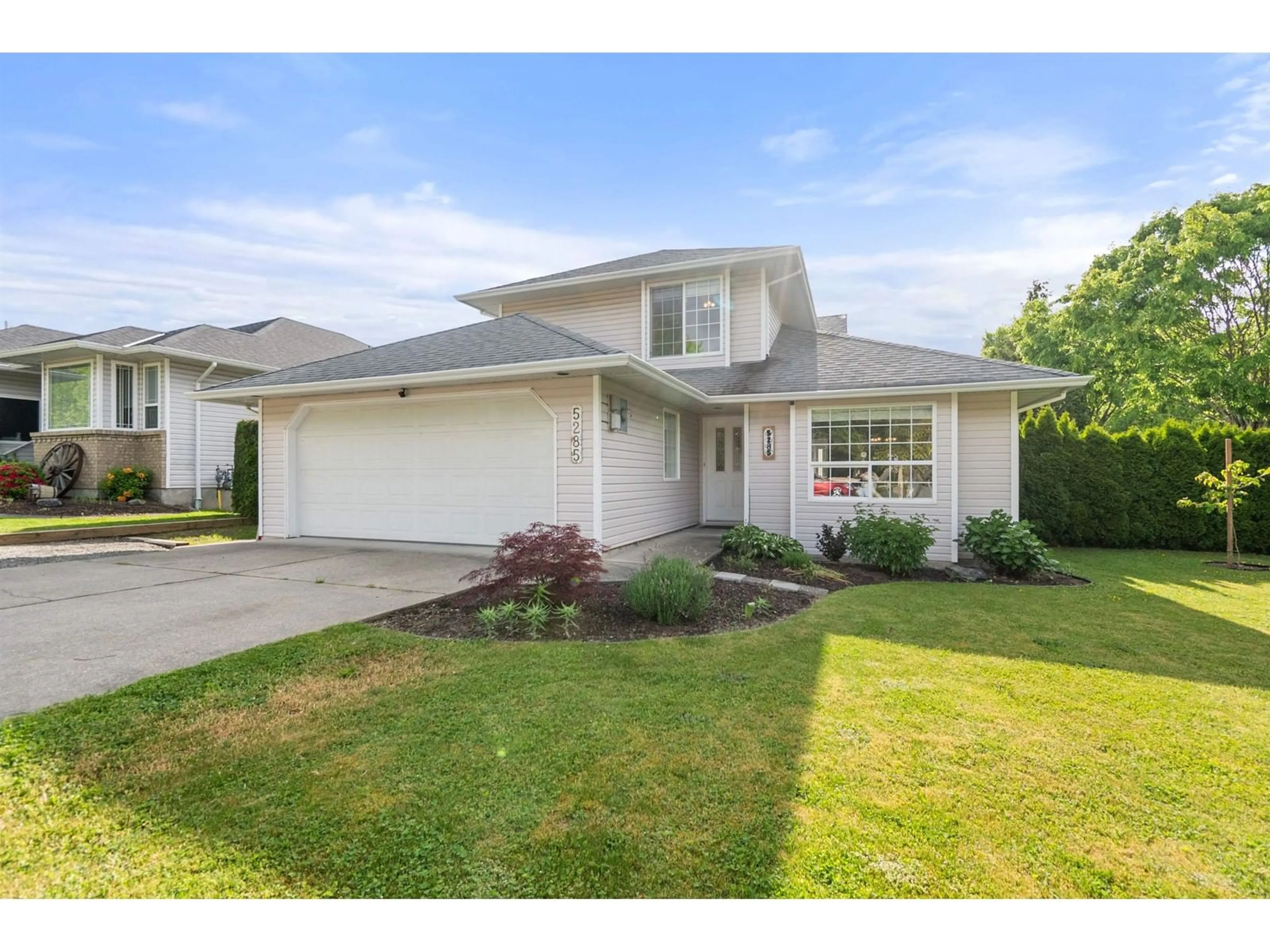 Home with vinyl exterior material, street for 5285 TESKEY ROAD, Chilliwack British Columbia V2R5M9