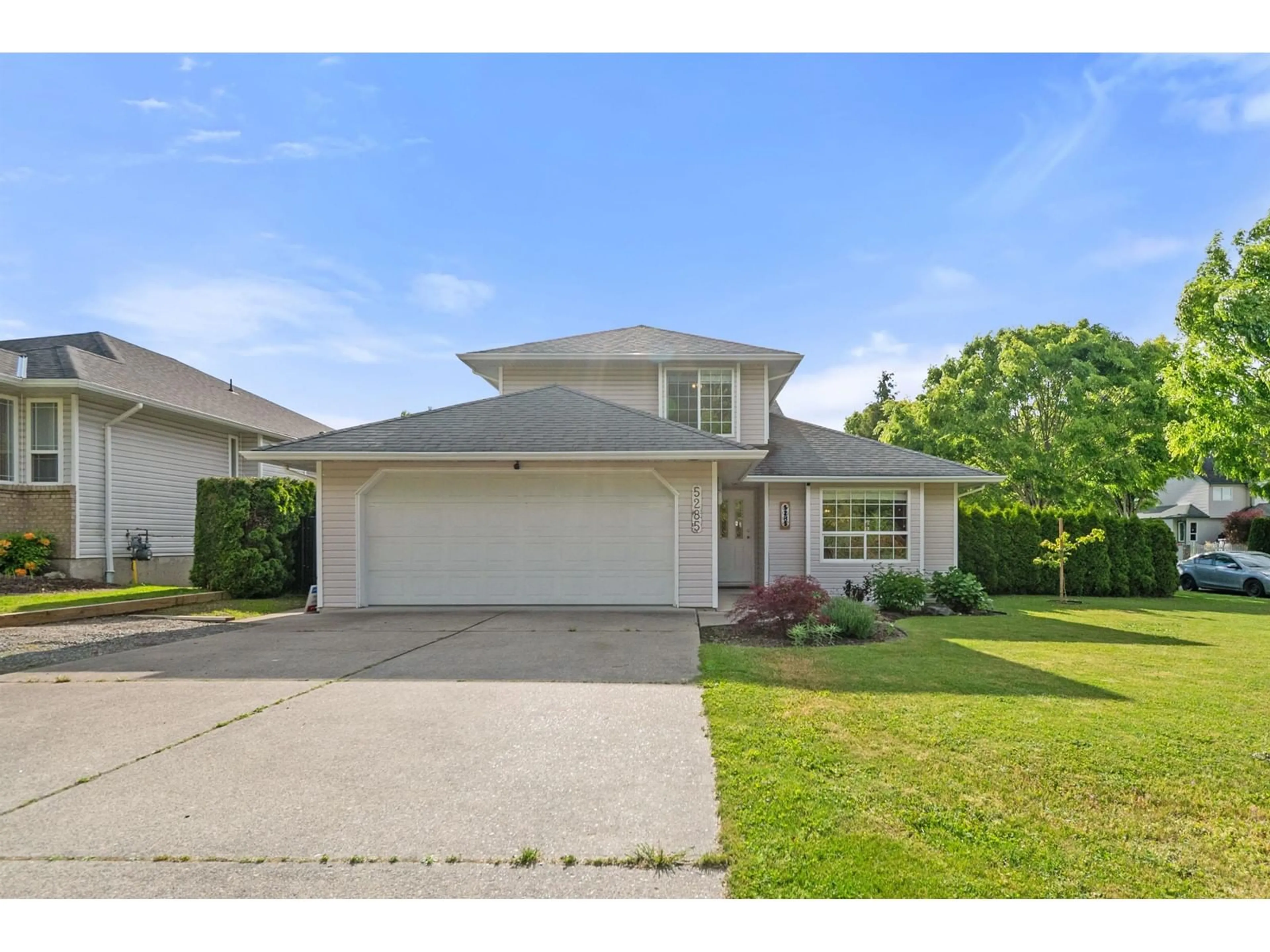 Home with vinyl exterior material, street for 5285 TESKEY ROAD, Chilliwack British Columbia V2R5M9