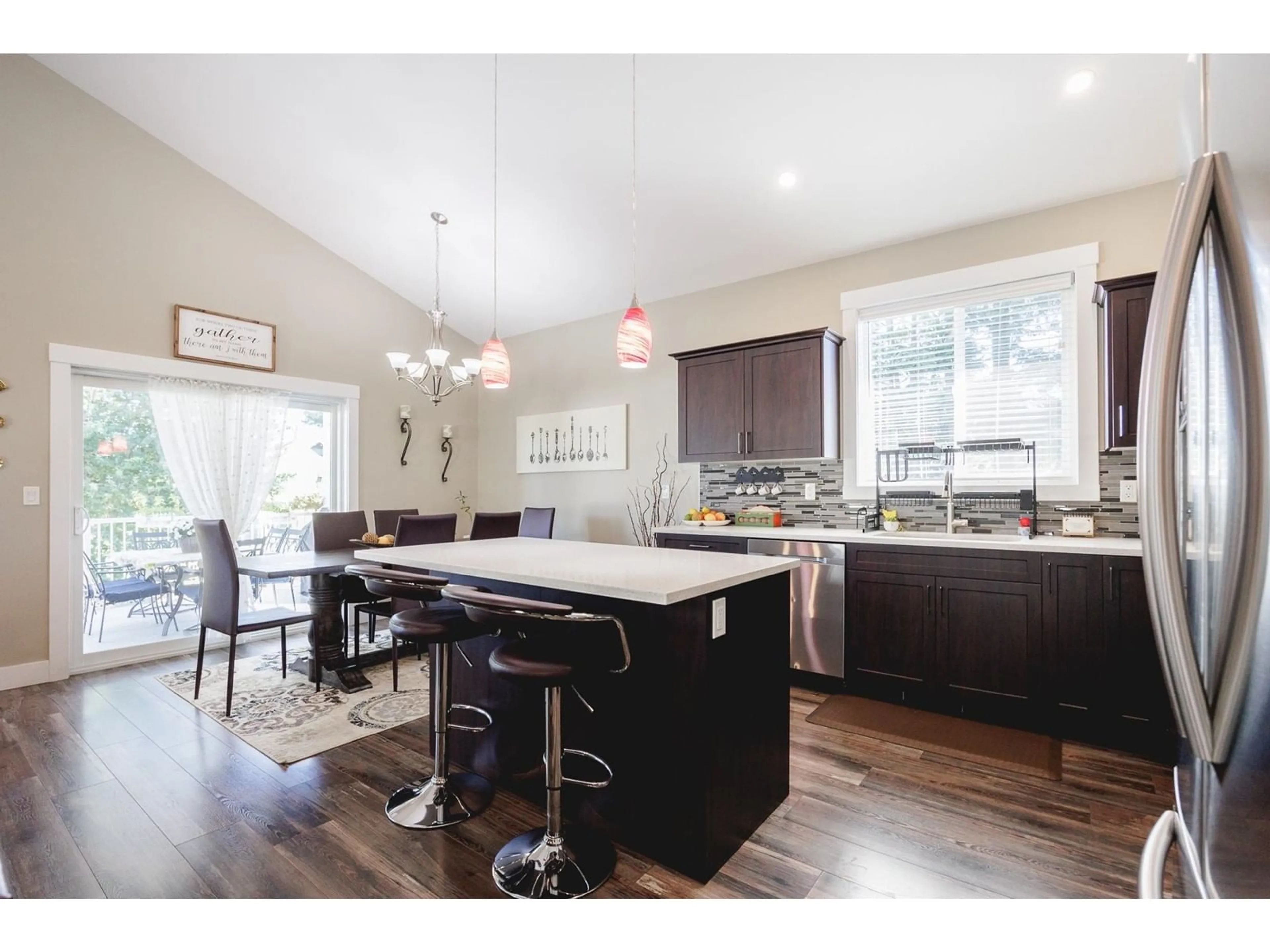 Open concept kitchen, wood/laminate floor for 46181 SECOND AVENUE, Chilliwack British Columbia V2P1S8