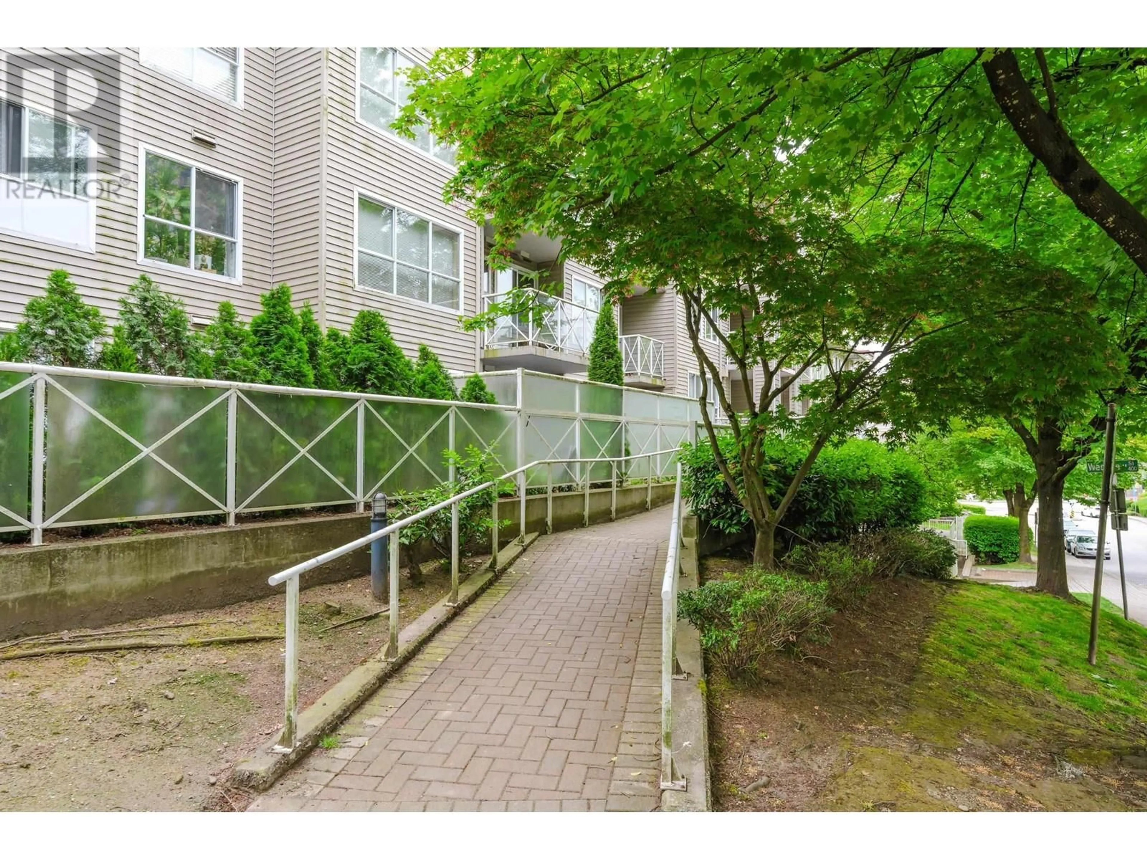 Patio, street for 308 - 528 ROCHESTER AVENUE, Coquitlam British Columbia V3K7A5